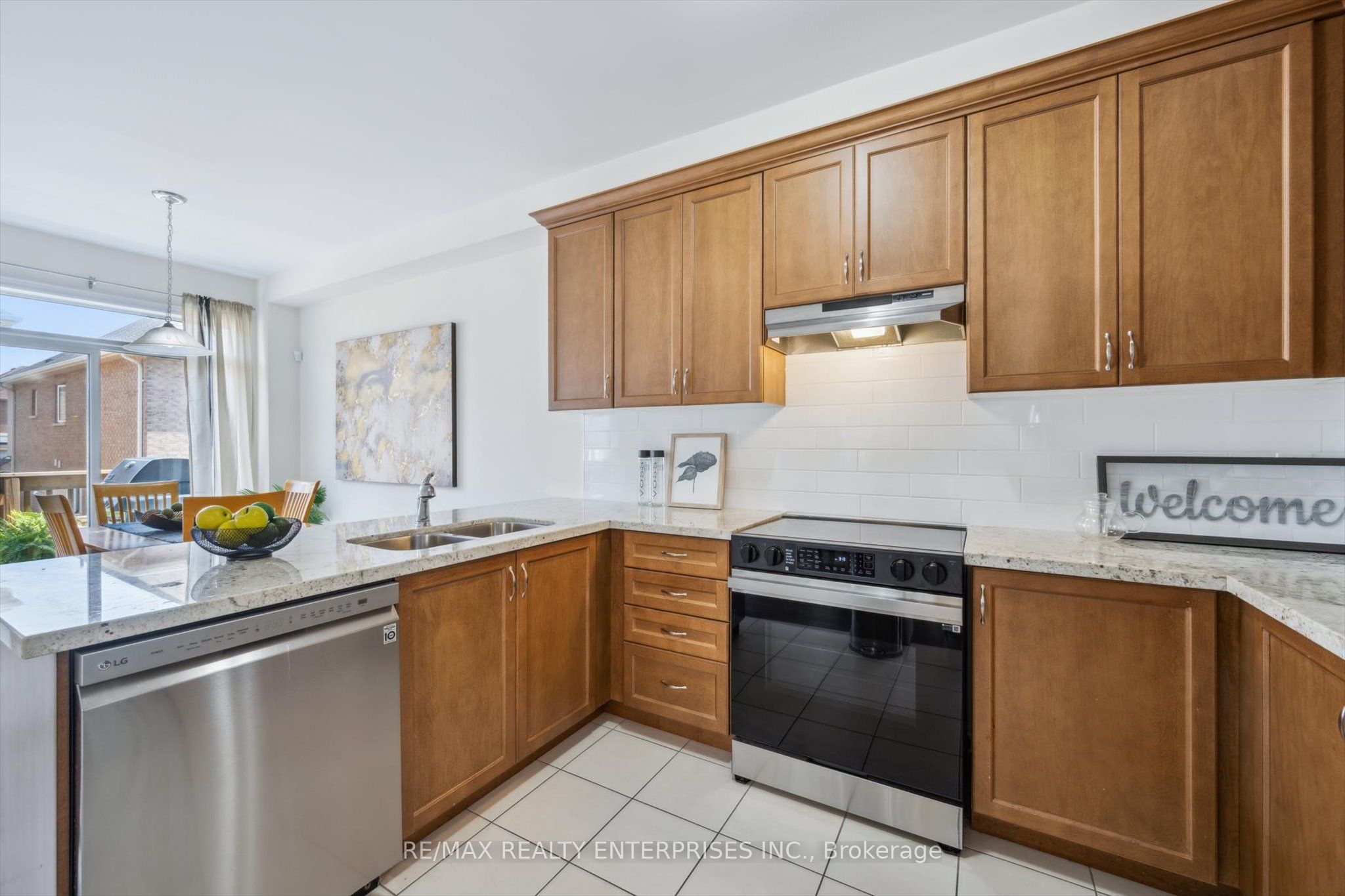 Photo 52 of 46 Benhurst Crescent, Brampton, Northwest Brampton — HOMEH