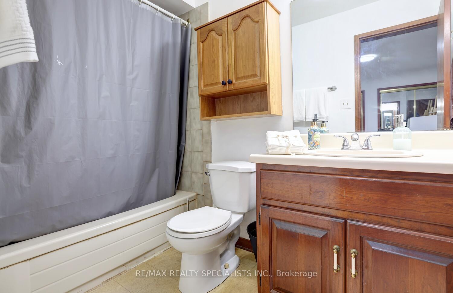 Photo 17 of 19 Verona Place, Hamilton, Buchanan — HOMEH