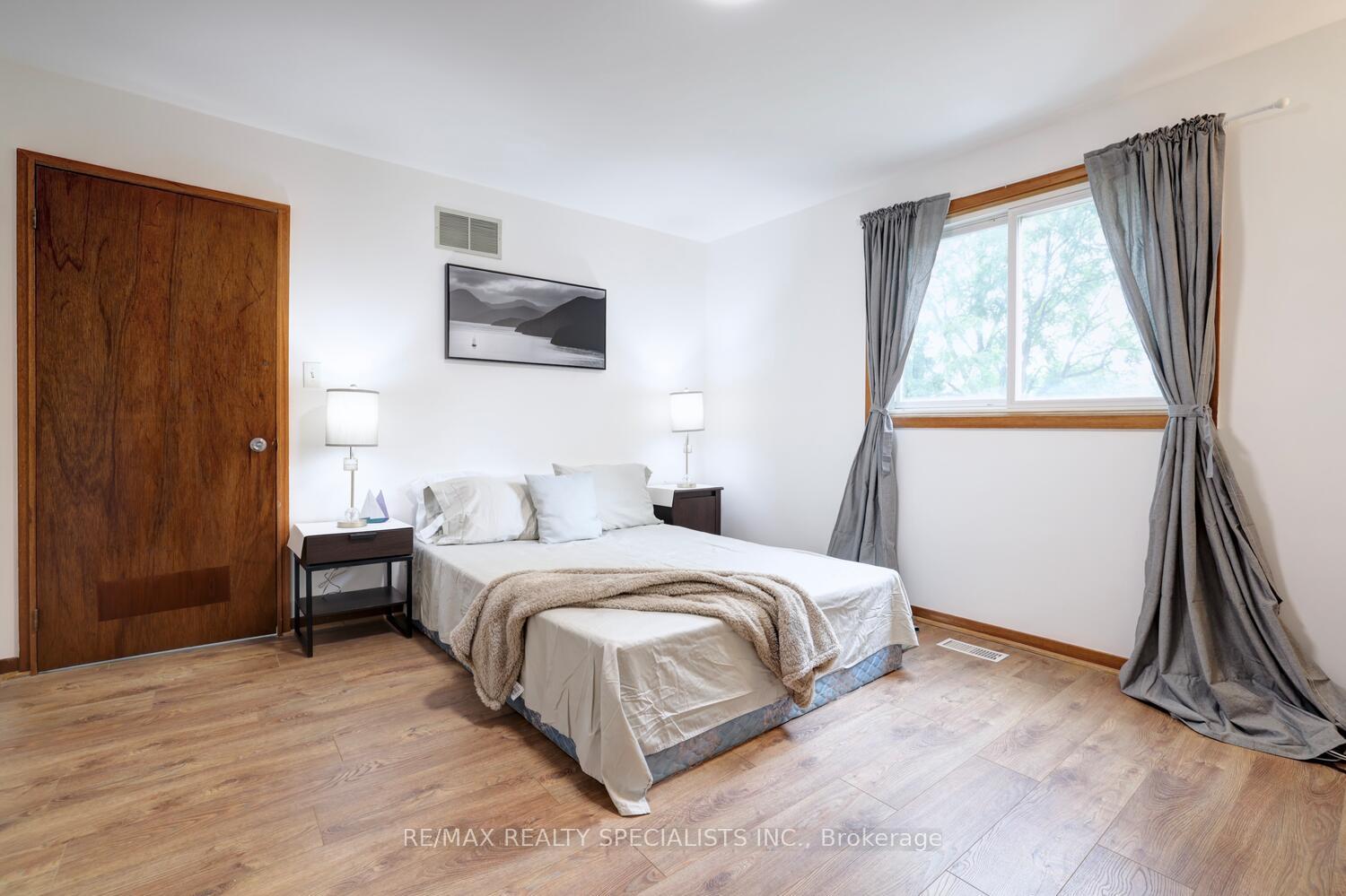 Photo 21 of 19 Verona Place, Hamilton, Buchanan — HOMEH
