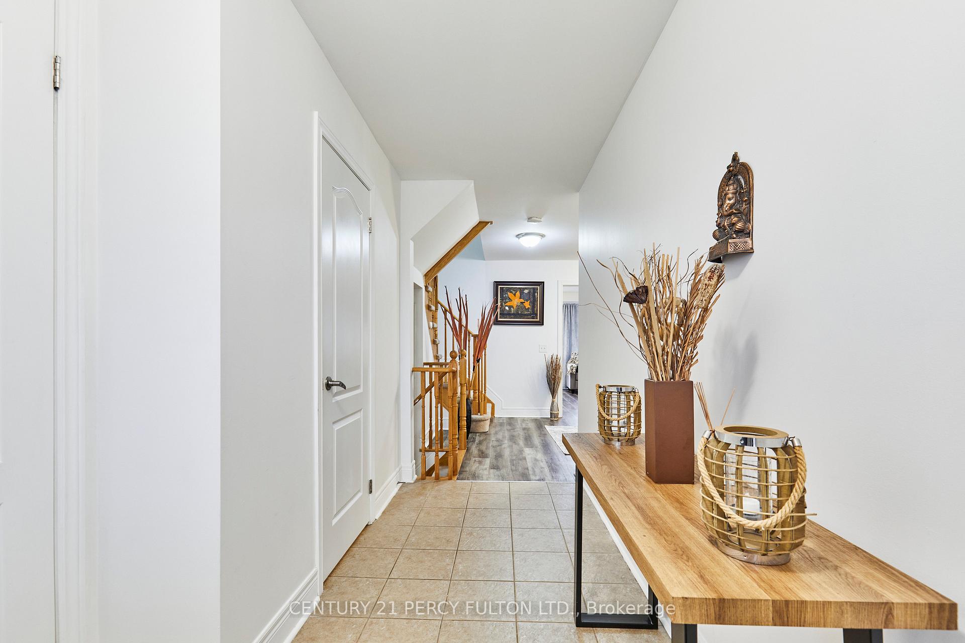Photo 6 of 85 Bathgate Crescent, Clarington, Courtice — HOMEH