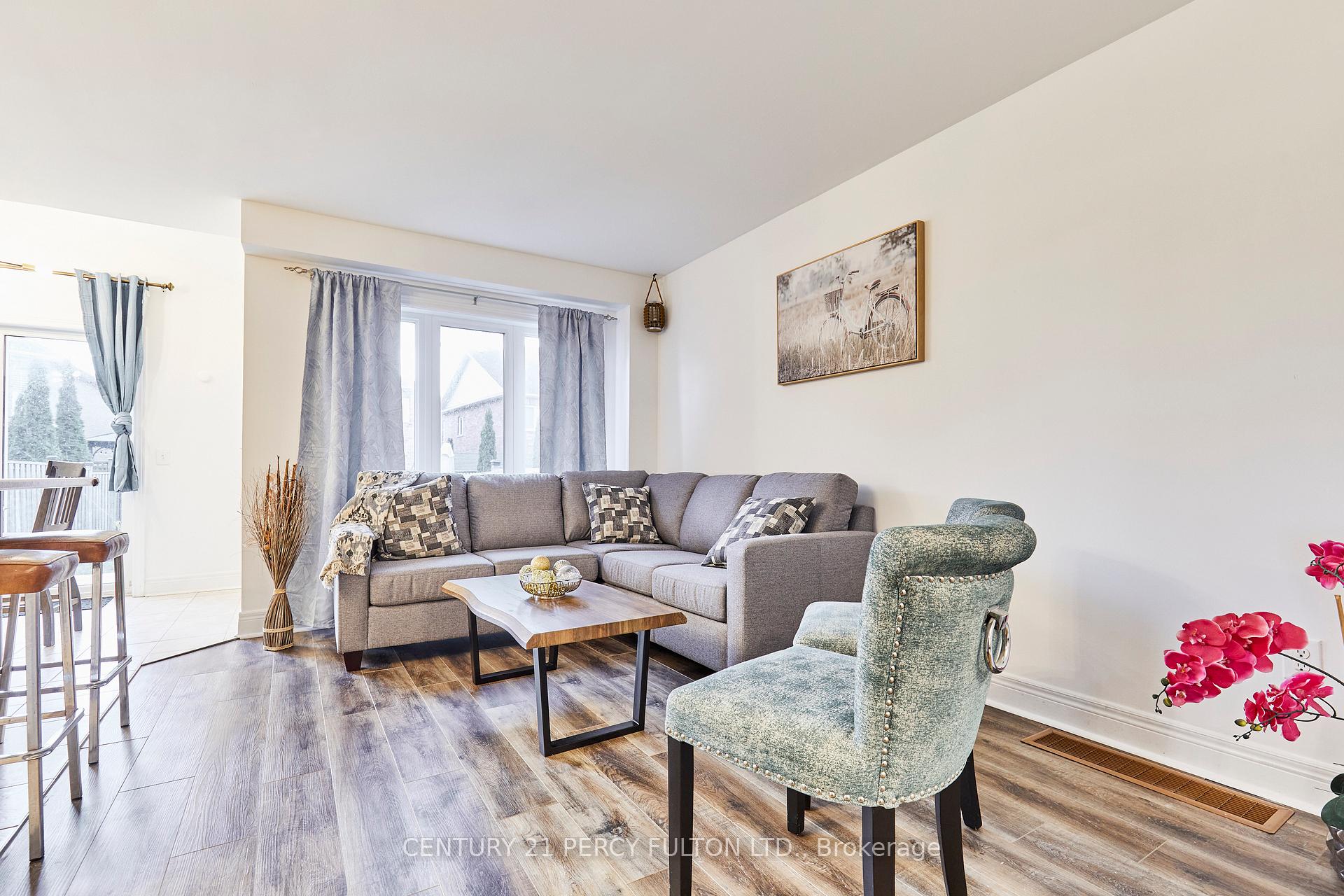 Photo 18 of 85 Bathgate Crescent, Clarington, Courtice — HOMEH