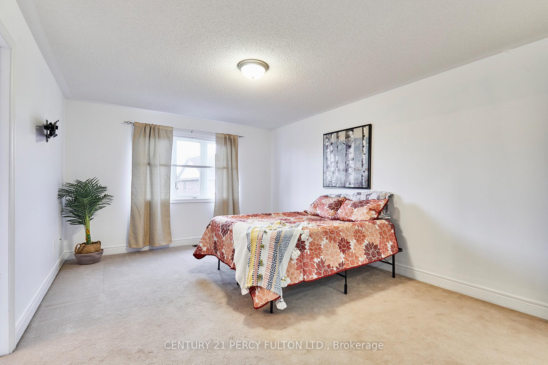 Photo 33 of 85 Bathgate Crescent, Clarington, Courtice — HOMEH