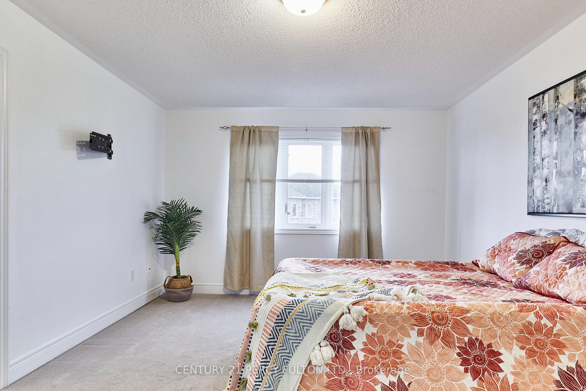 Photo 35 of 85 Bathgate Crescent, Clarington, Courtice — HOMEH