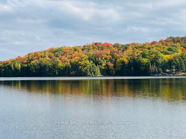 Photo 4 of 1357D Sunday Lake Drive, Frontenac, Frontenac North — HOMEH