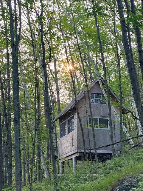 Photo 16 of 1357D Sunday Lake Drive, Frontenac, Frontenac North — HOMEH
