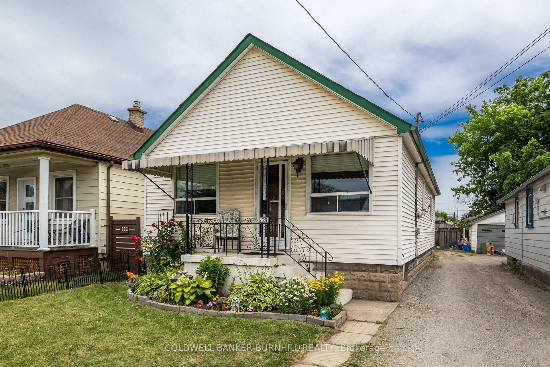 Photo 3 of 568 Barnaby Street, Hamilton, Parkview — HOMEH