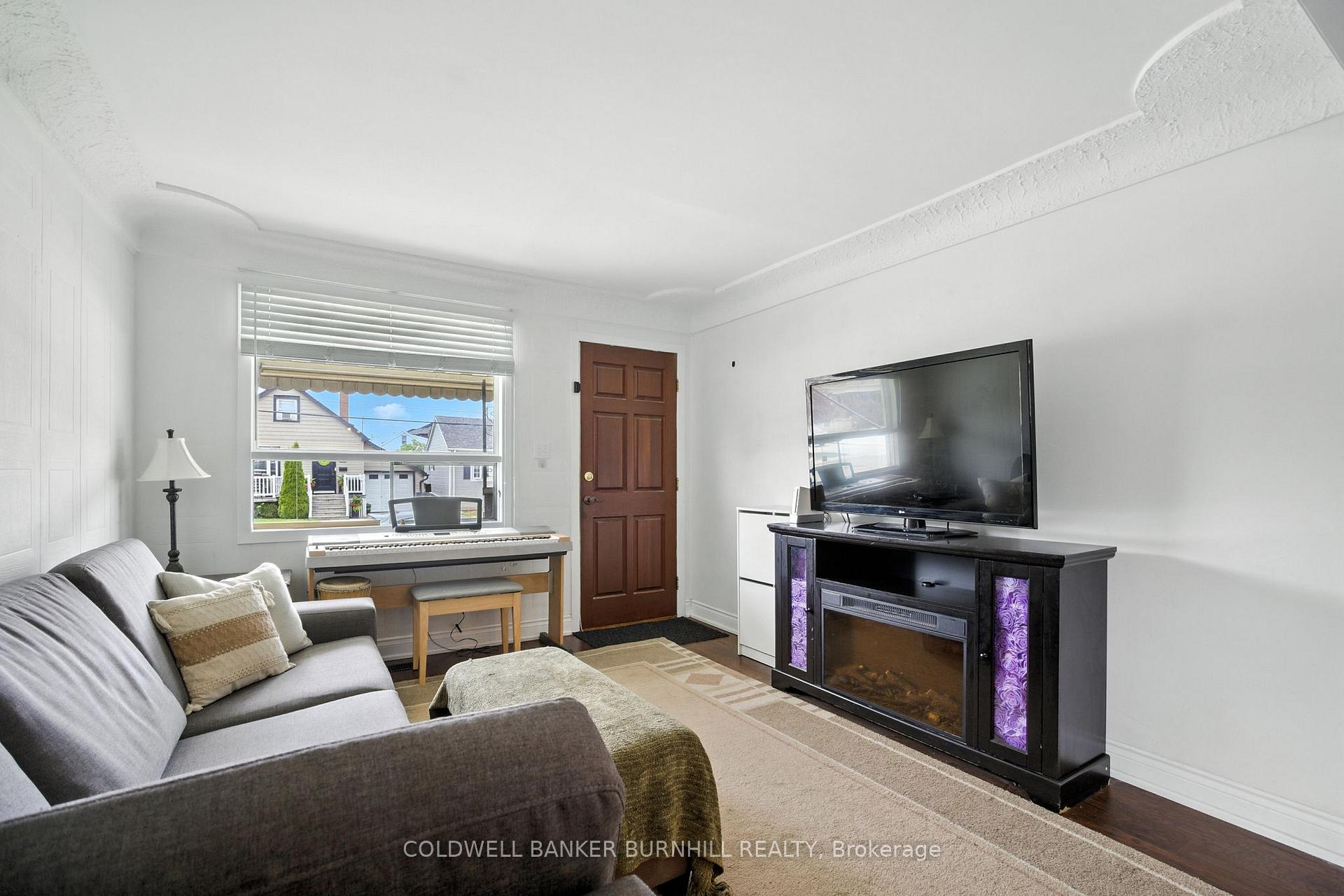 Photo 7 of 568 Barnaby Street, Hamilton, Parkview — HOMEH