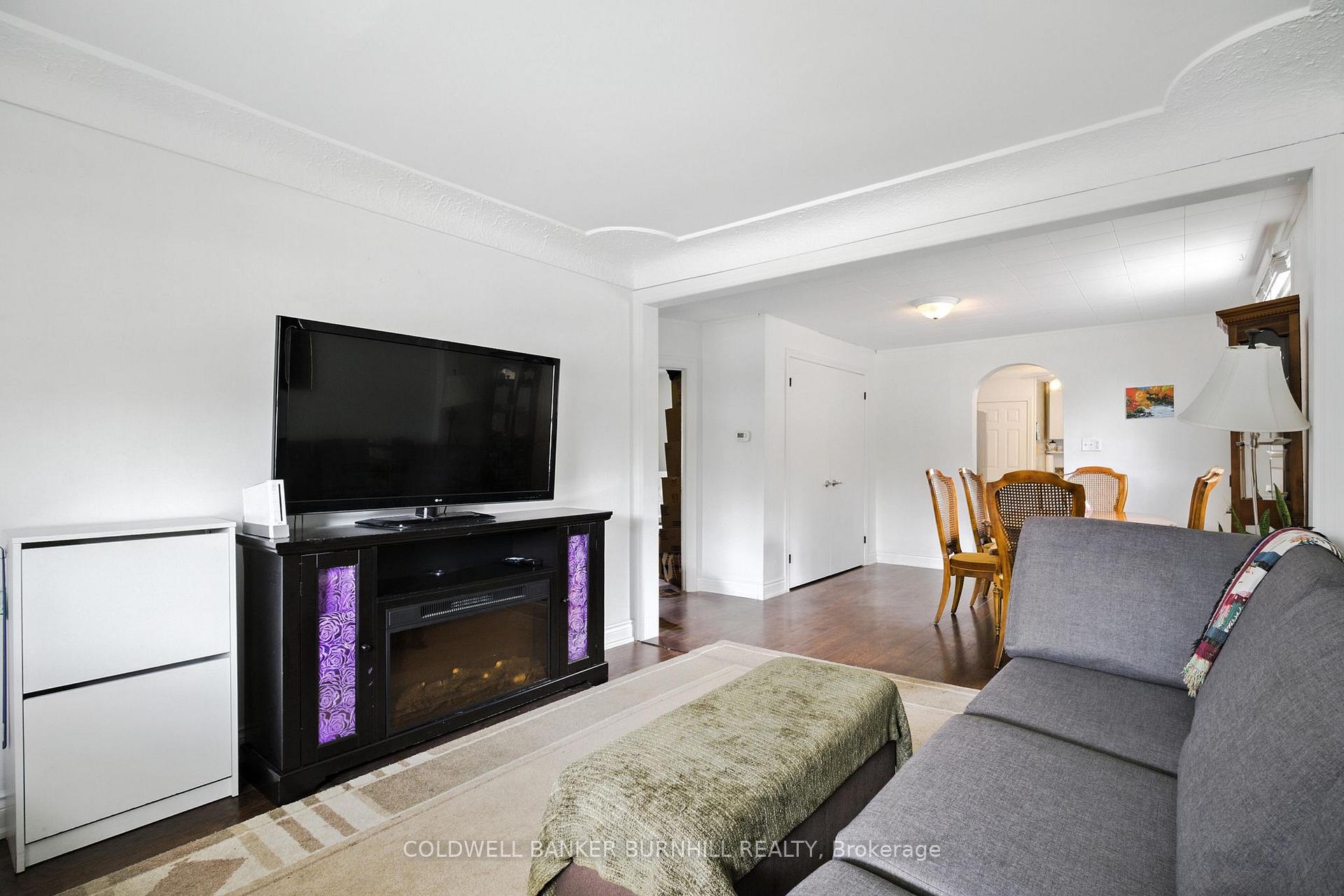 Photo 8 of 568 Barnaby Street, Hamilton, Parkview — HOMEH
