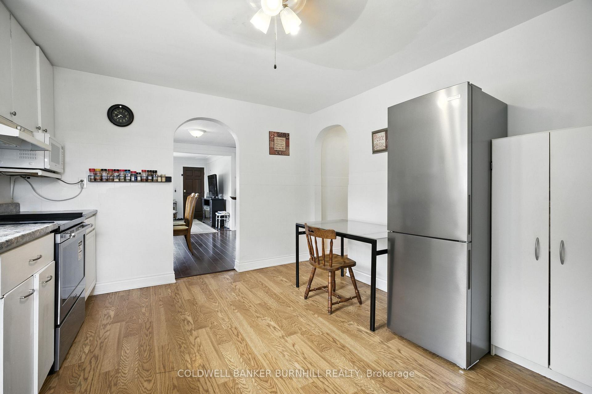 Photo 14 of 568 Barnaby Street, Hamilton, Parkview — HOMEH