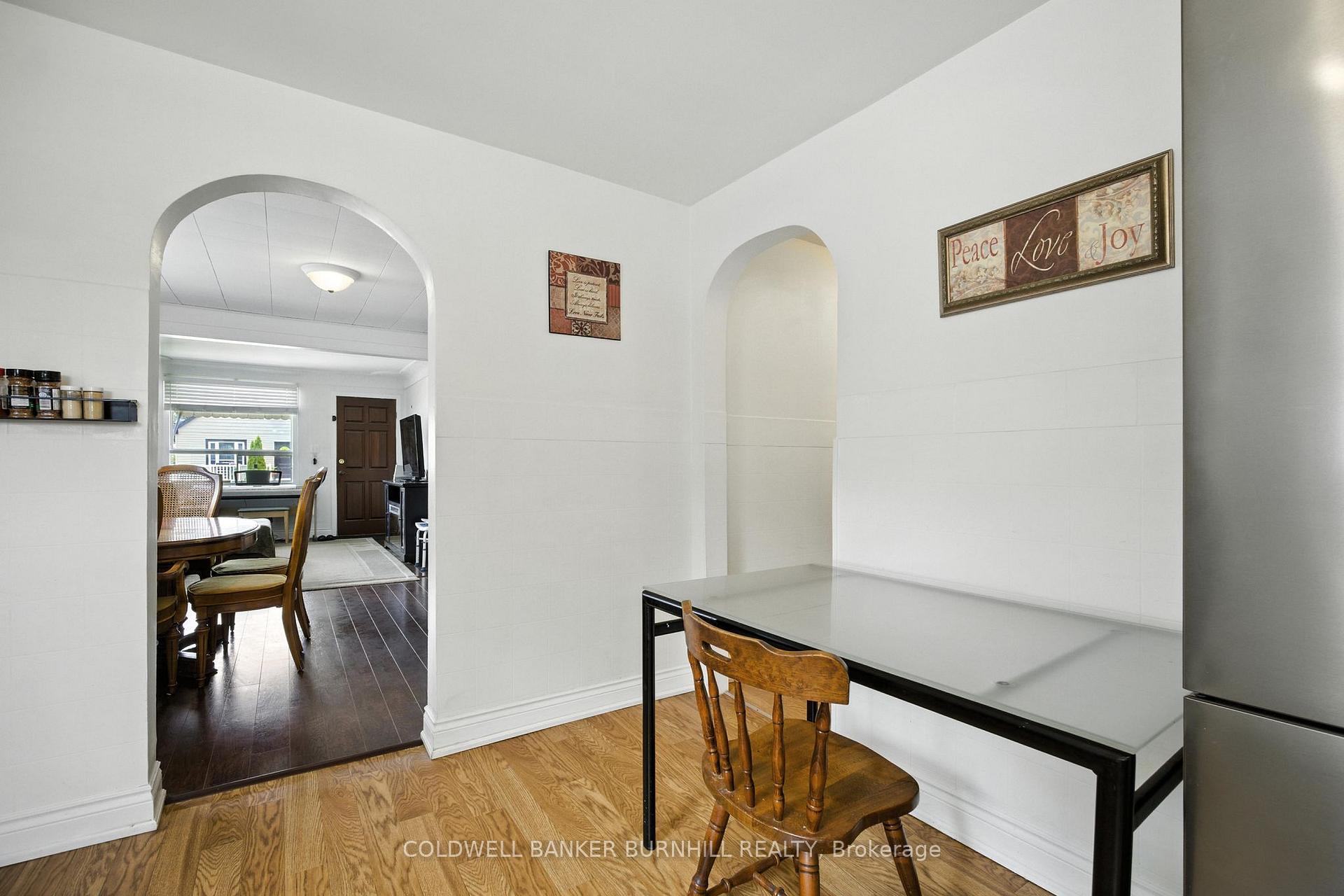 Photo 15 of 568 Barnaby Street, Hamilton, Parkview — HOMEH