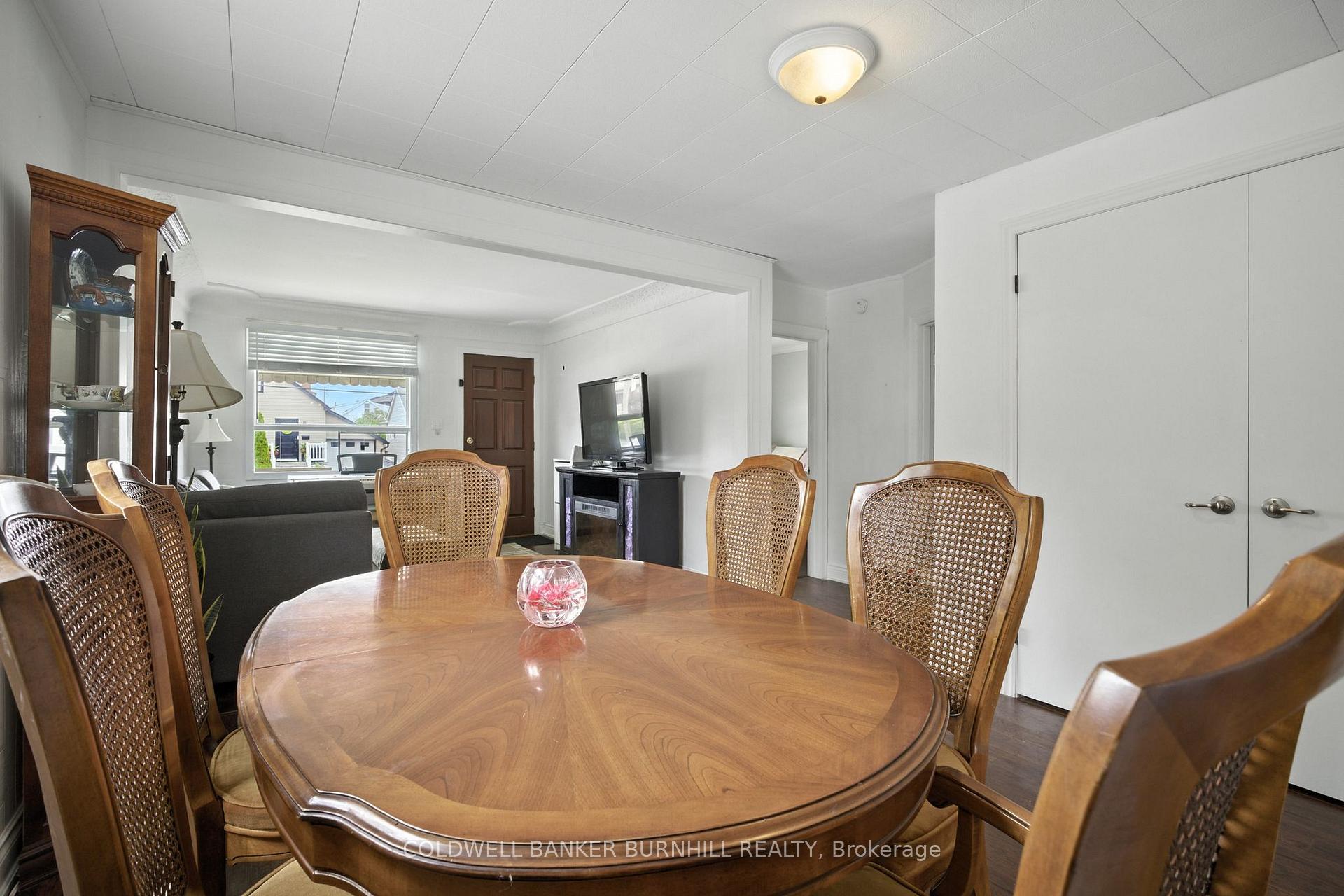 Photo 18 of 568 Barnaby Street, Hamilton, Parkview — HOMEH