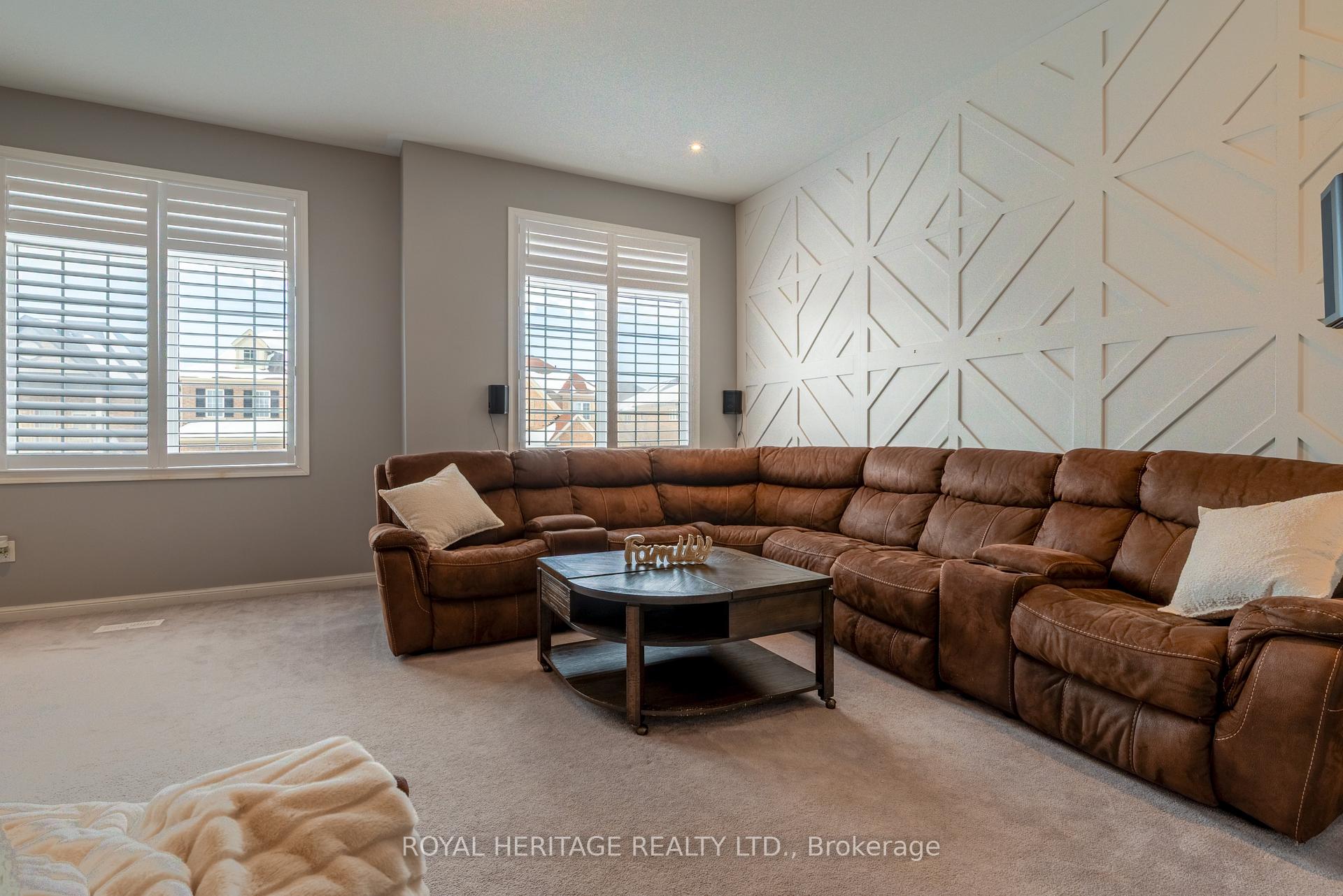 Photo 21 of 51 Henry Smith Avenue, Clarington, Bowmanville — HOMEH