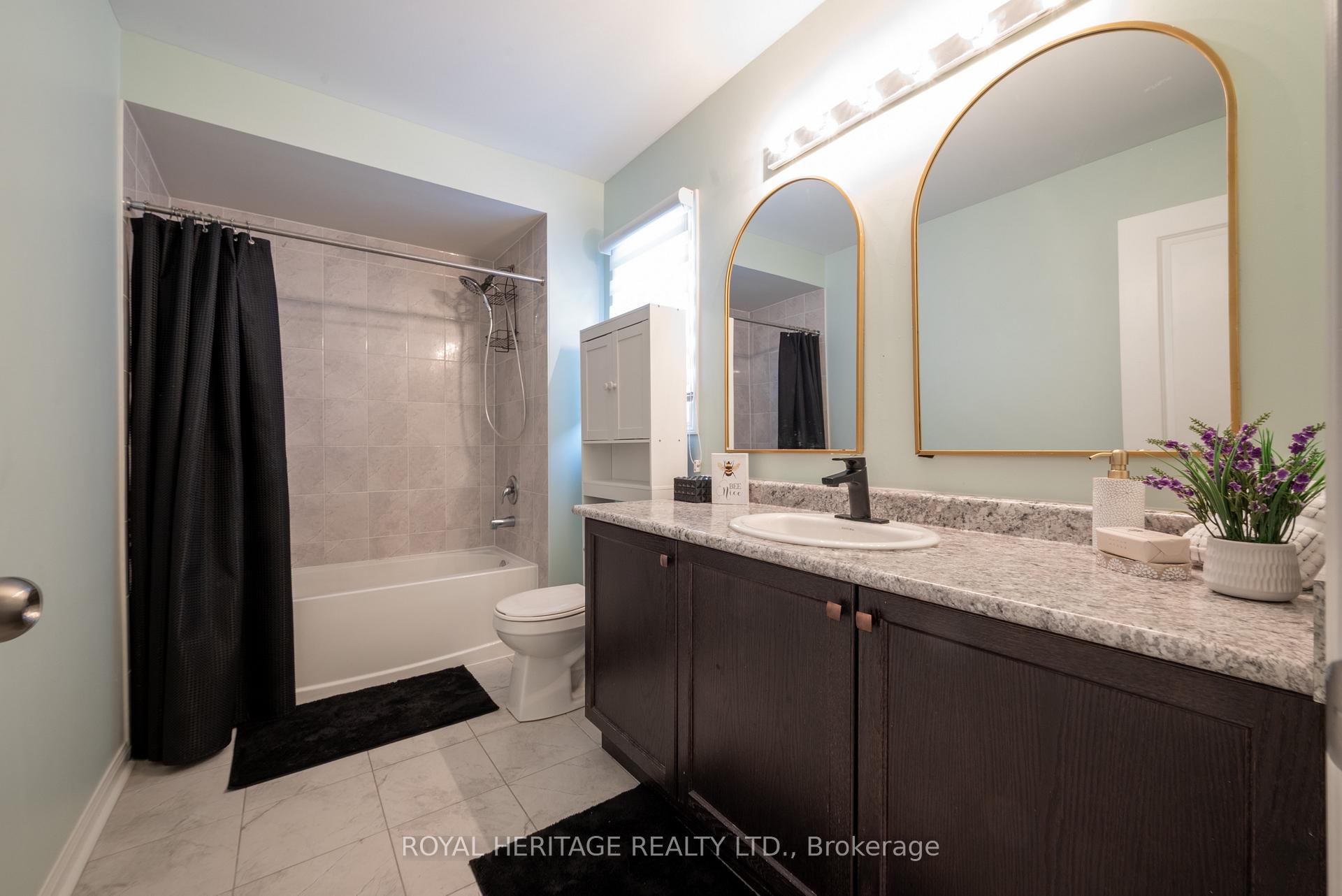 Photo 28 of 51 Henry Smith Avenue, Clarington, Bowmanville — HOMEH