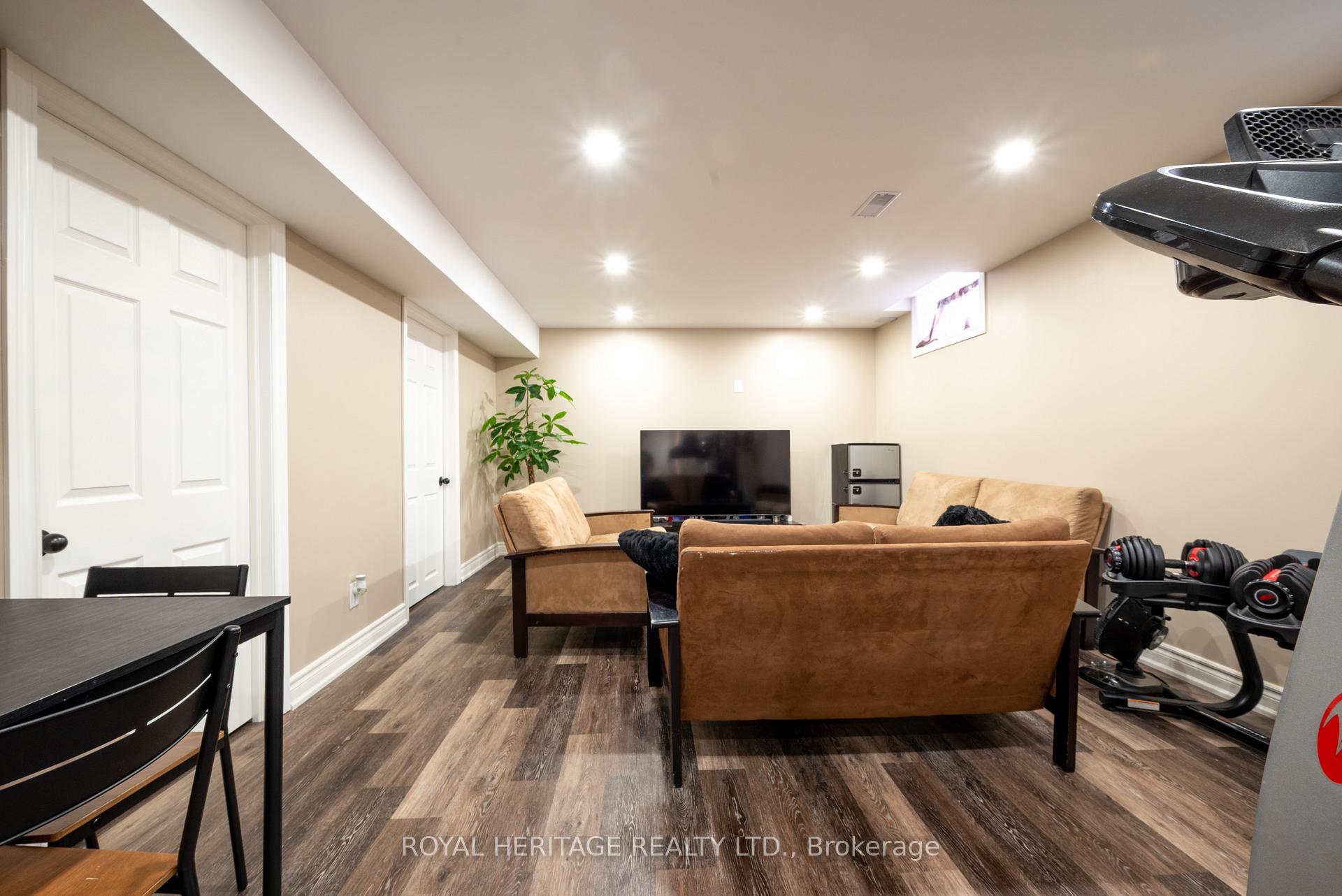 Photo 30 of 51 Henry Smith Avenue, Clarington, Bowmanville — HOMEH