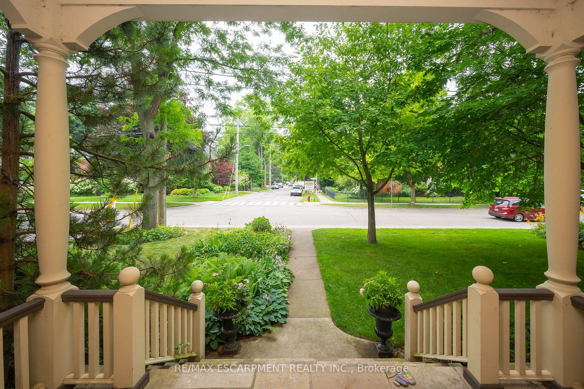 Photo 1 of 47 Cross Street, Hamilton, Dundas — HOMEH