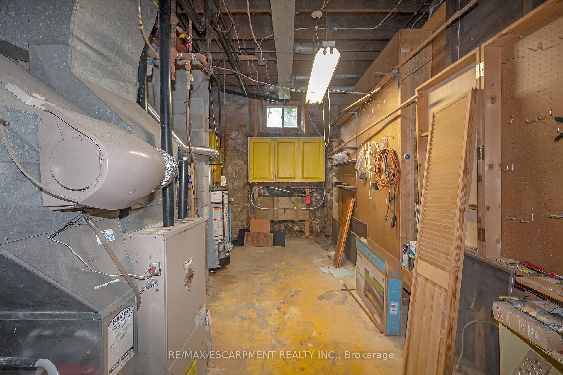 Photo 21 of 47 Cross Street, Hamilton, Dundas — HOMEH
