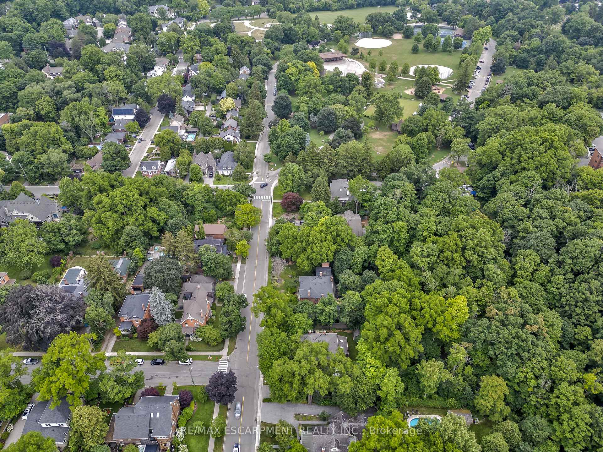 Photo 28 of 47 Cross Street, Hamilton, Dundas — HOMEH