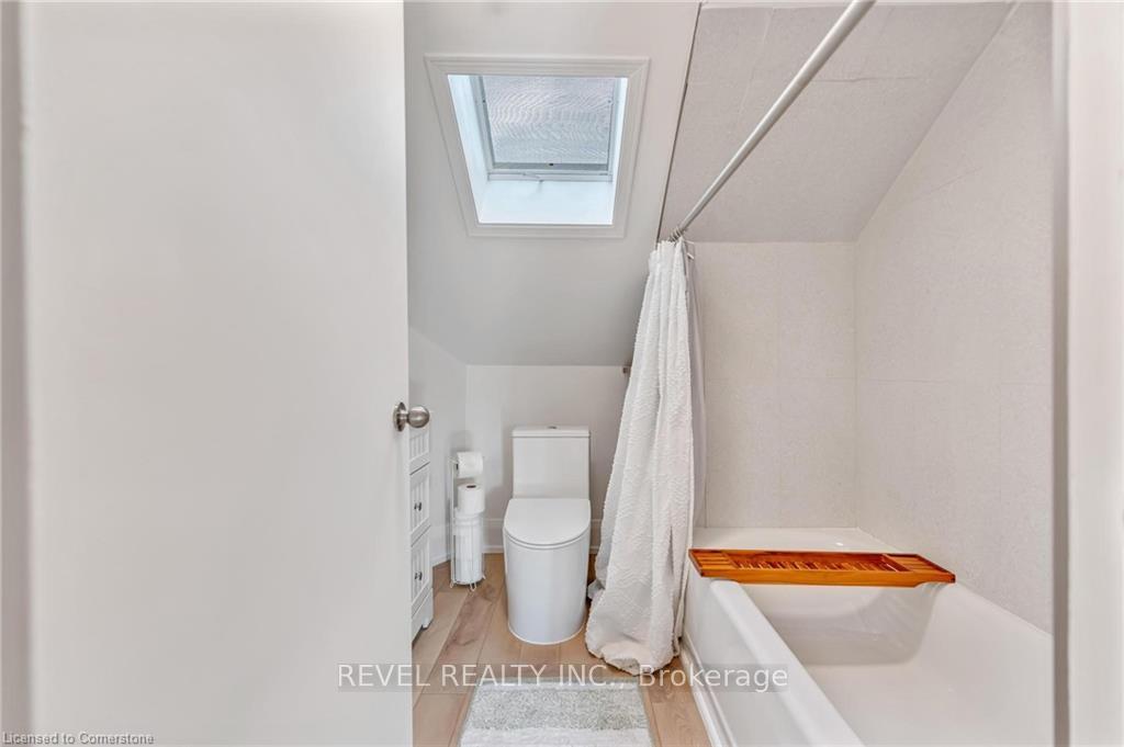 Photo 25 of 37 Burris Street, Hamilton, Gibson — HOMEH