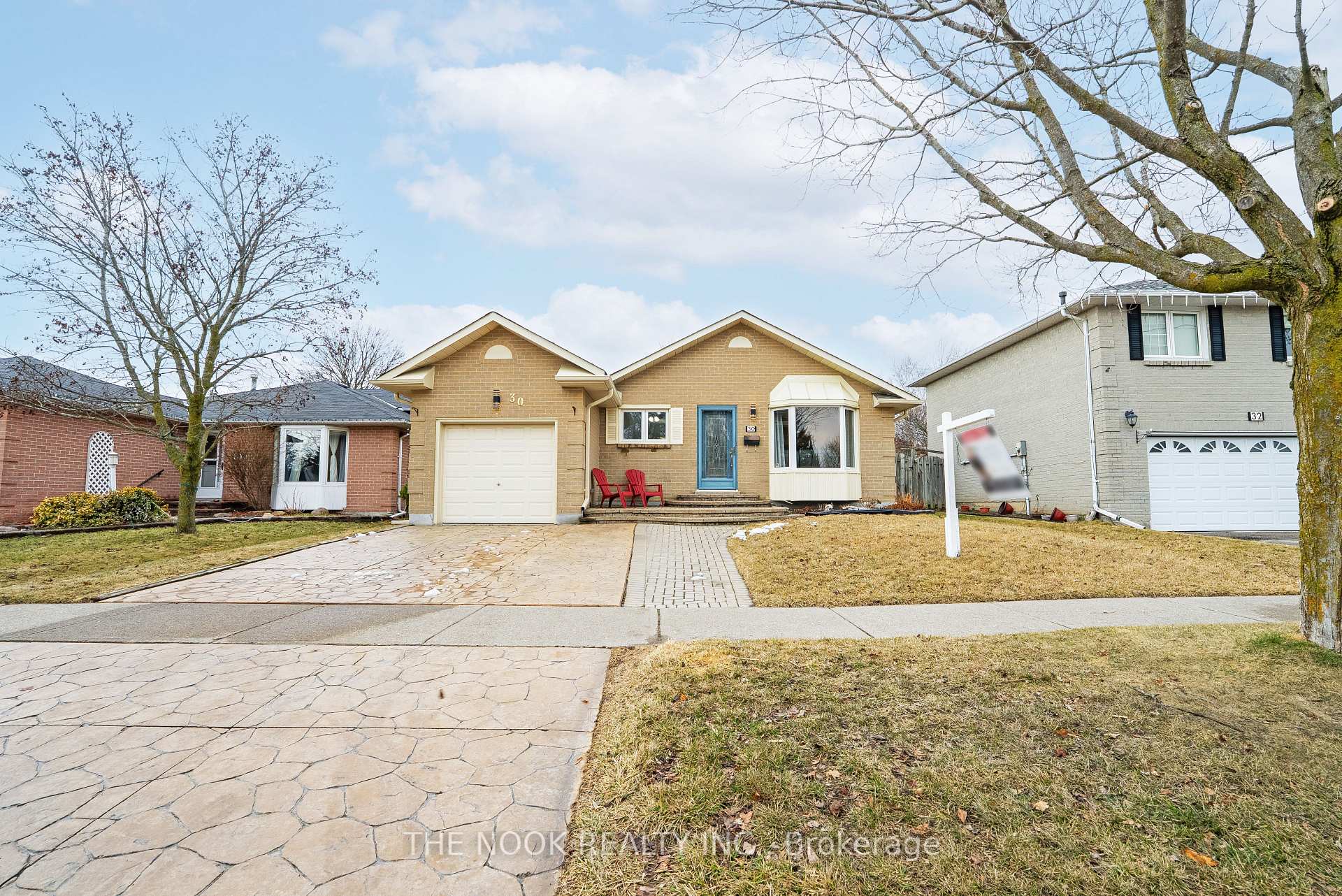 Photo 2 of 30 Centerfield Drive, Clarington, Courtice — HOMEH