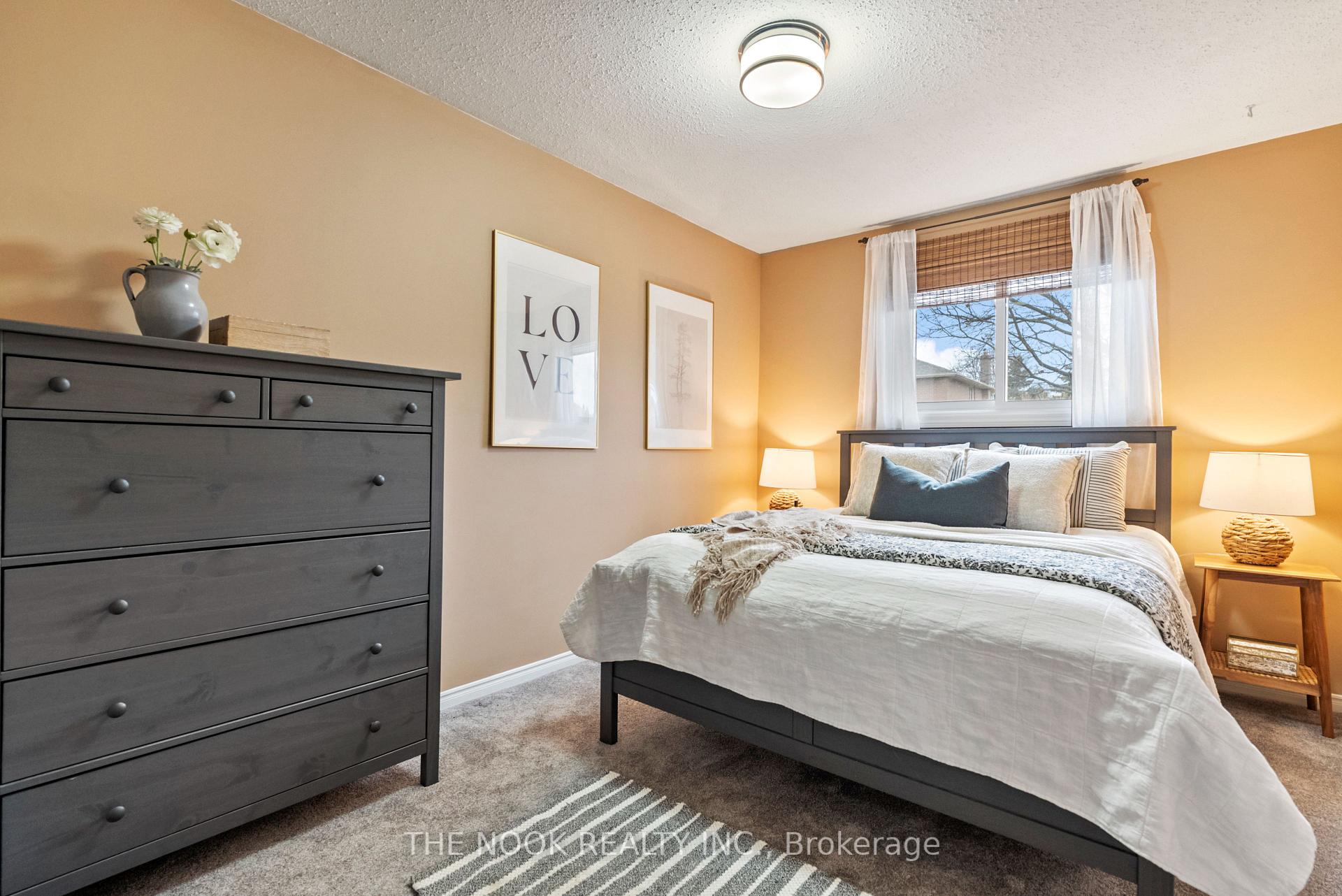 Photo 17 of 30 Centerfield Drive, Clarington, Courtice — HOMEH