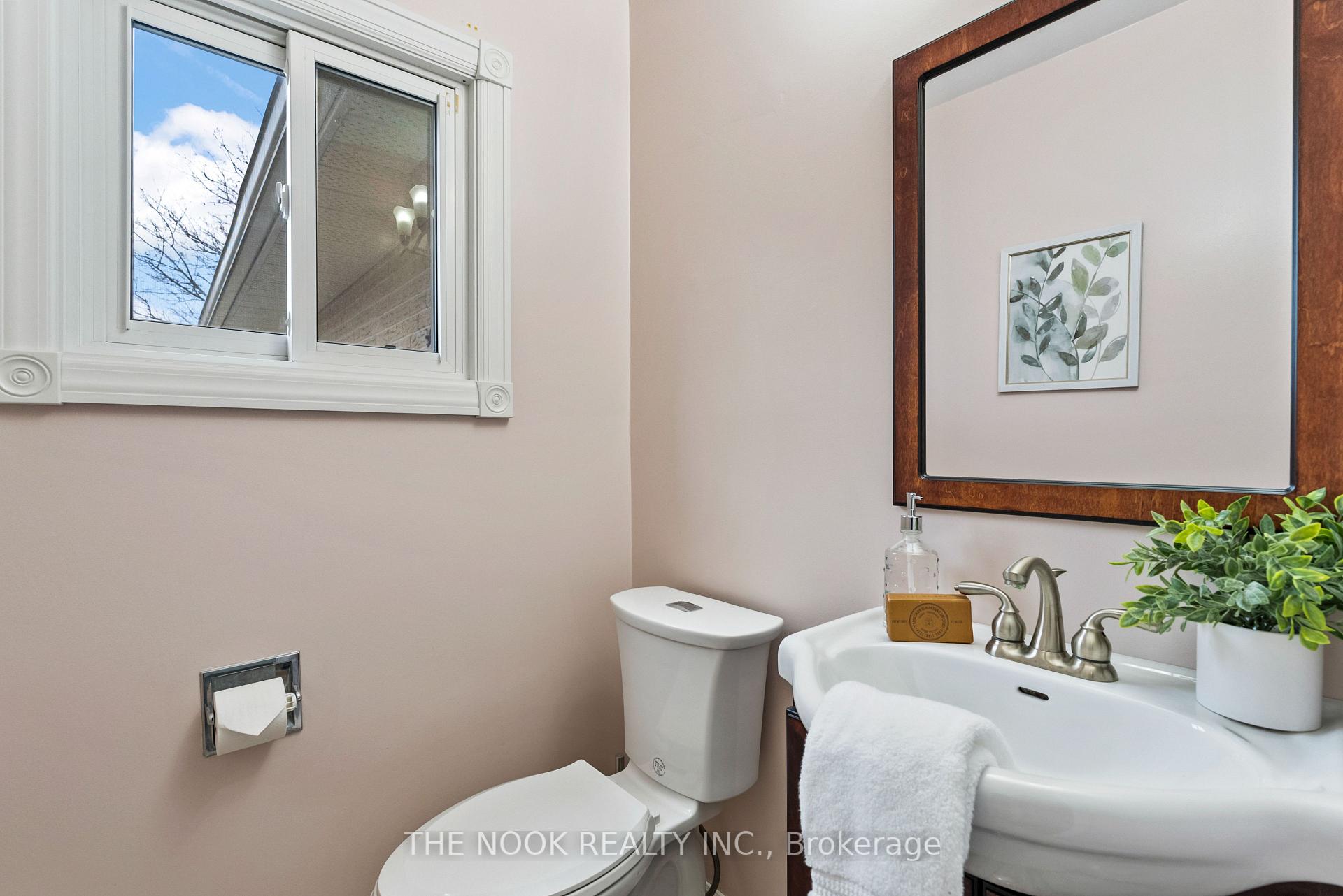 Photo 19 of 30 Centerfield Drive, Clarington, Courtice — HOMEH