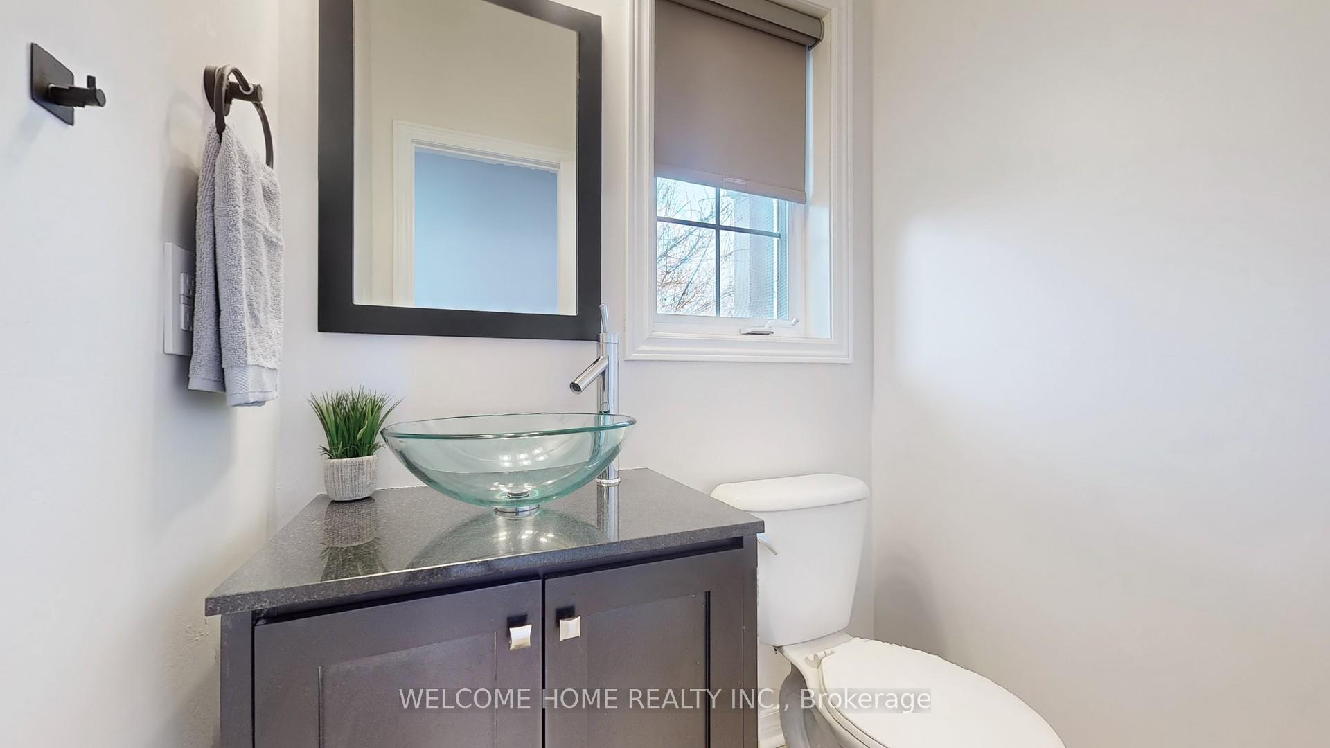 Photo 8 of 71 Eastfield Crescent, Clarington, Courtice — HOMEH