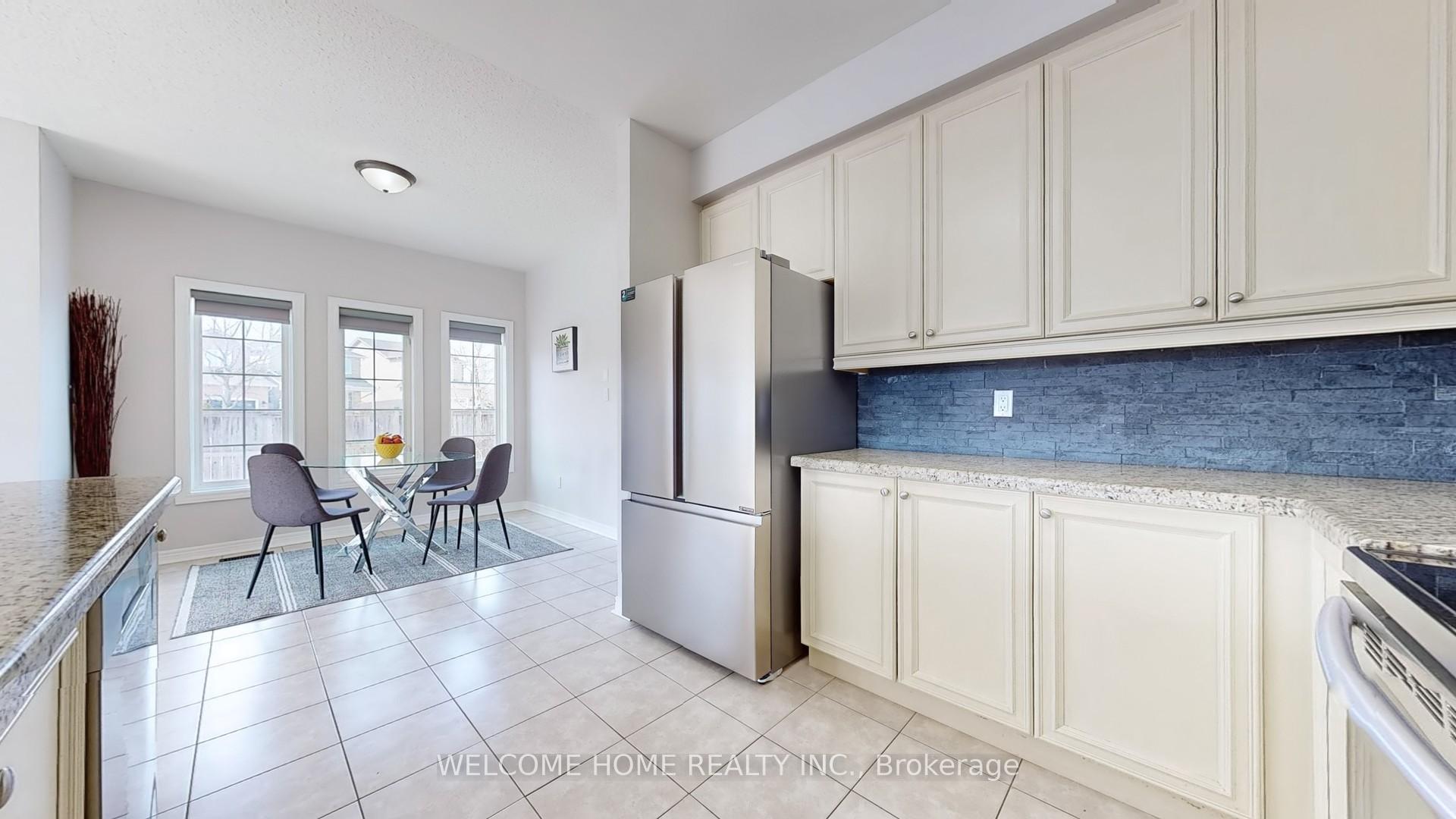 Photo 13 of 71 Eastfield Crescent, Clarington, Courtice — HOMEH