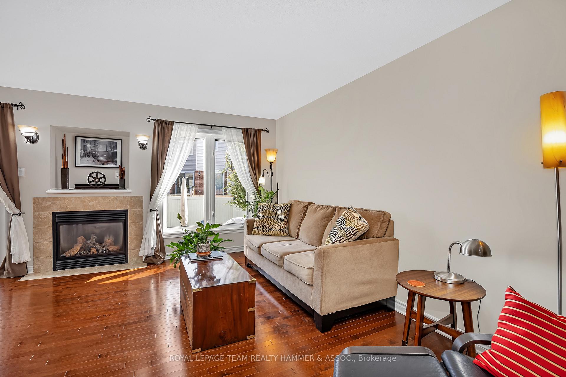 Photo 9 of 236 Bookton Place, Ottawa, Riverside South/Gloucester Glen — HOMEH