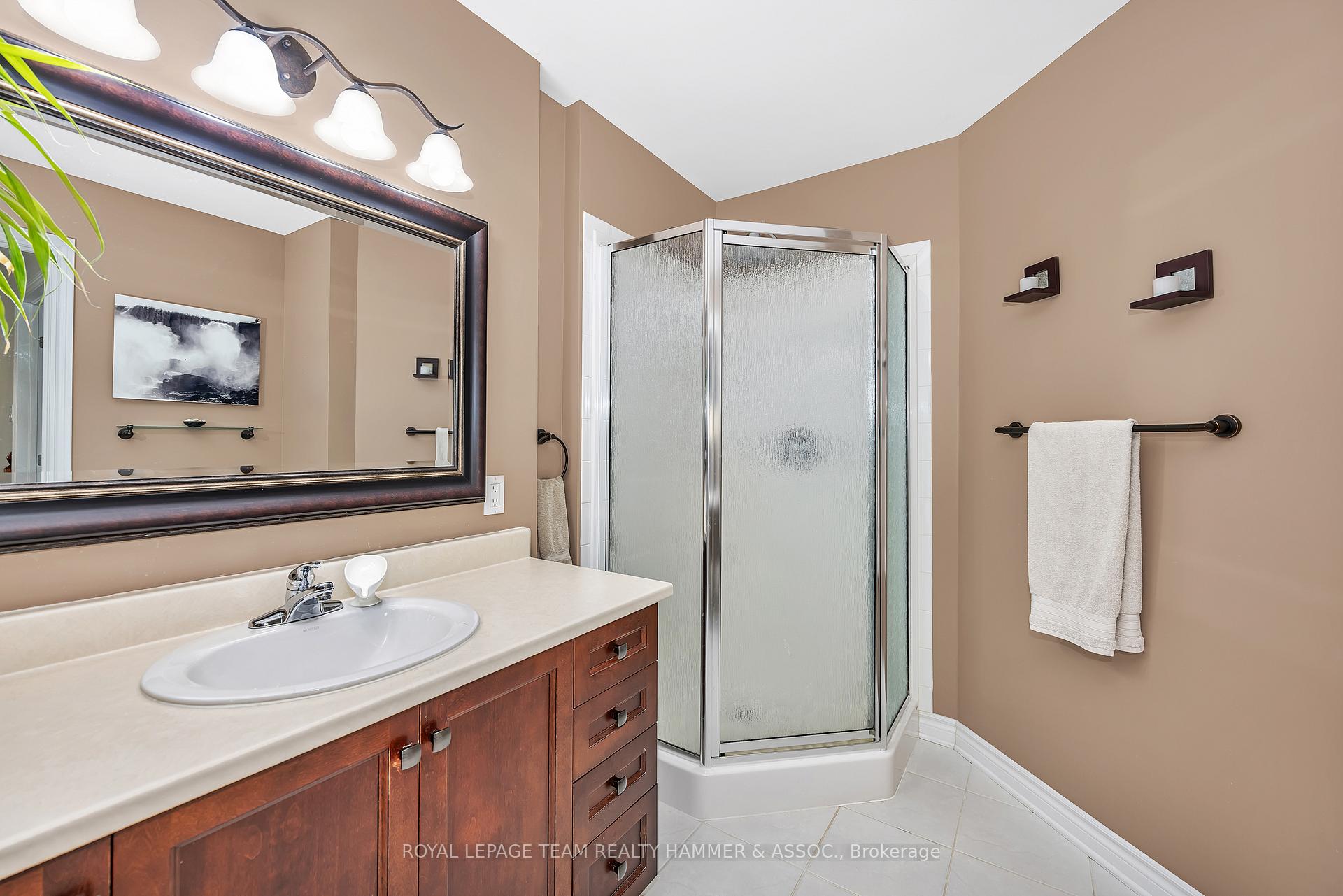 Photo 16 of 236 Bookton Place, Ottawa, Riverside South/Gloucester Glen — HOMEH