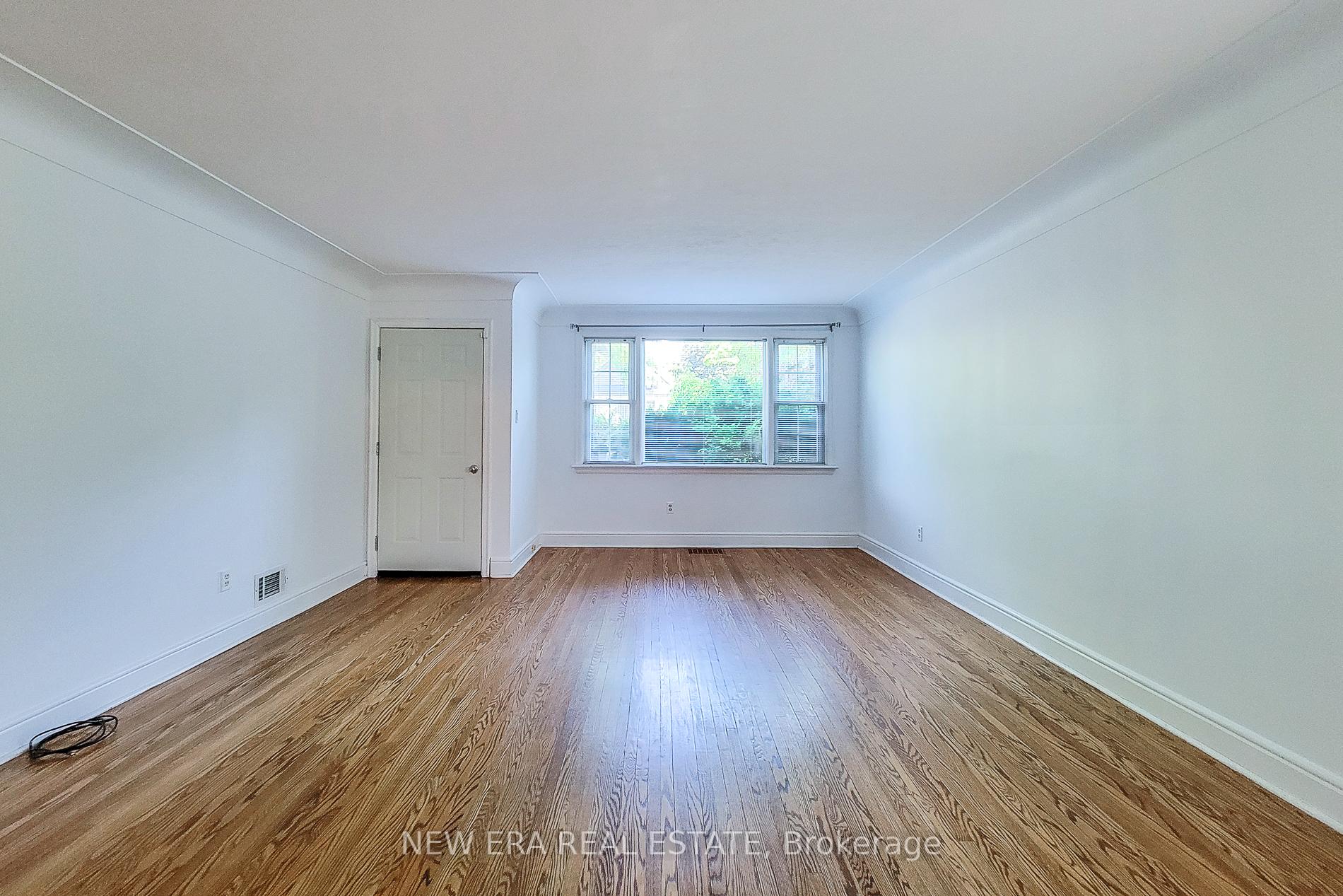 Photo 32 of 131 Erindale Avenue, Hamilton, Rosedale — HOMEH
