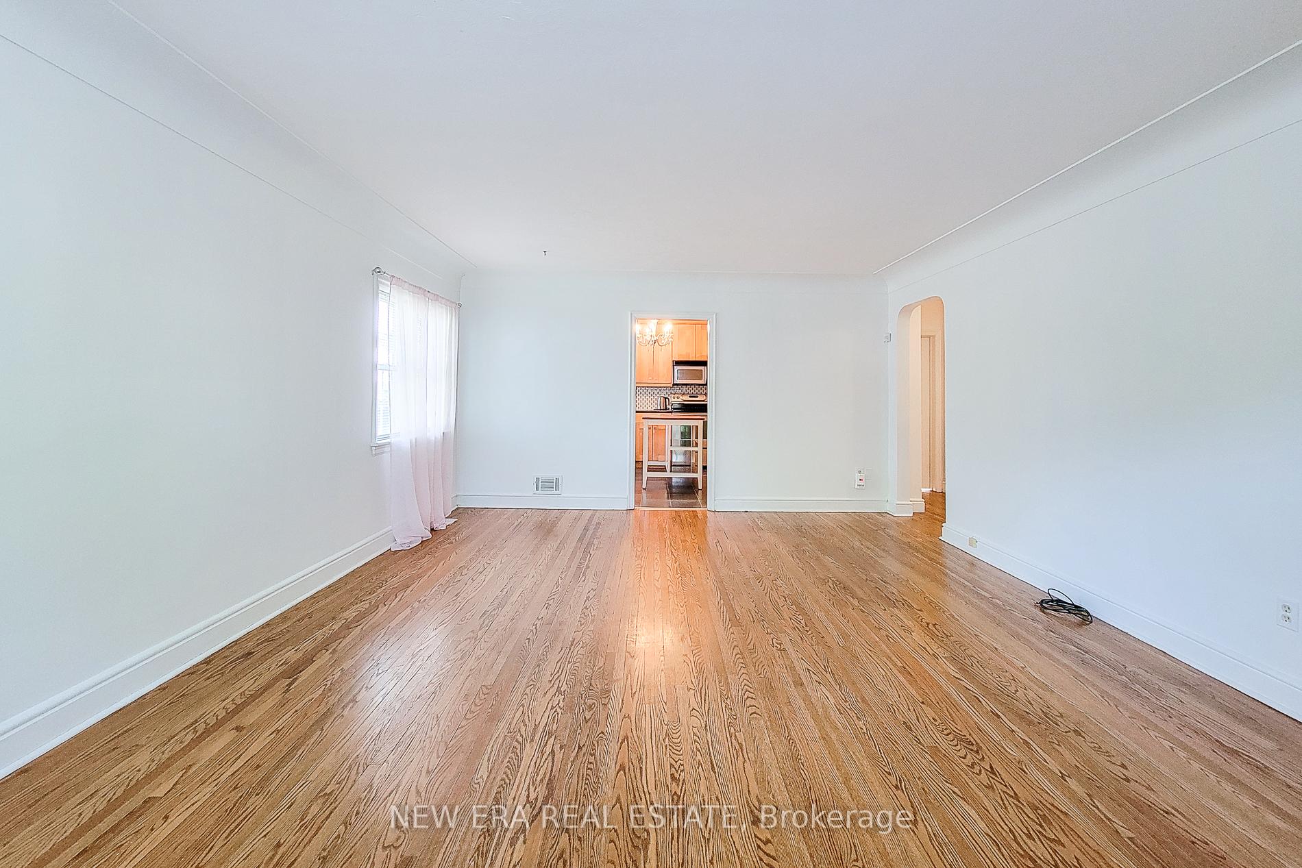 Photo 35 of 131 Erindale Avenue, Hamilton, Rosedale — HOMEH
