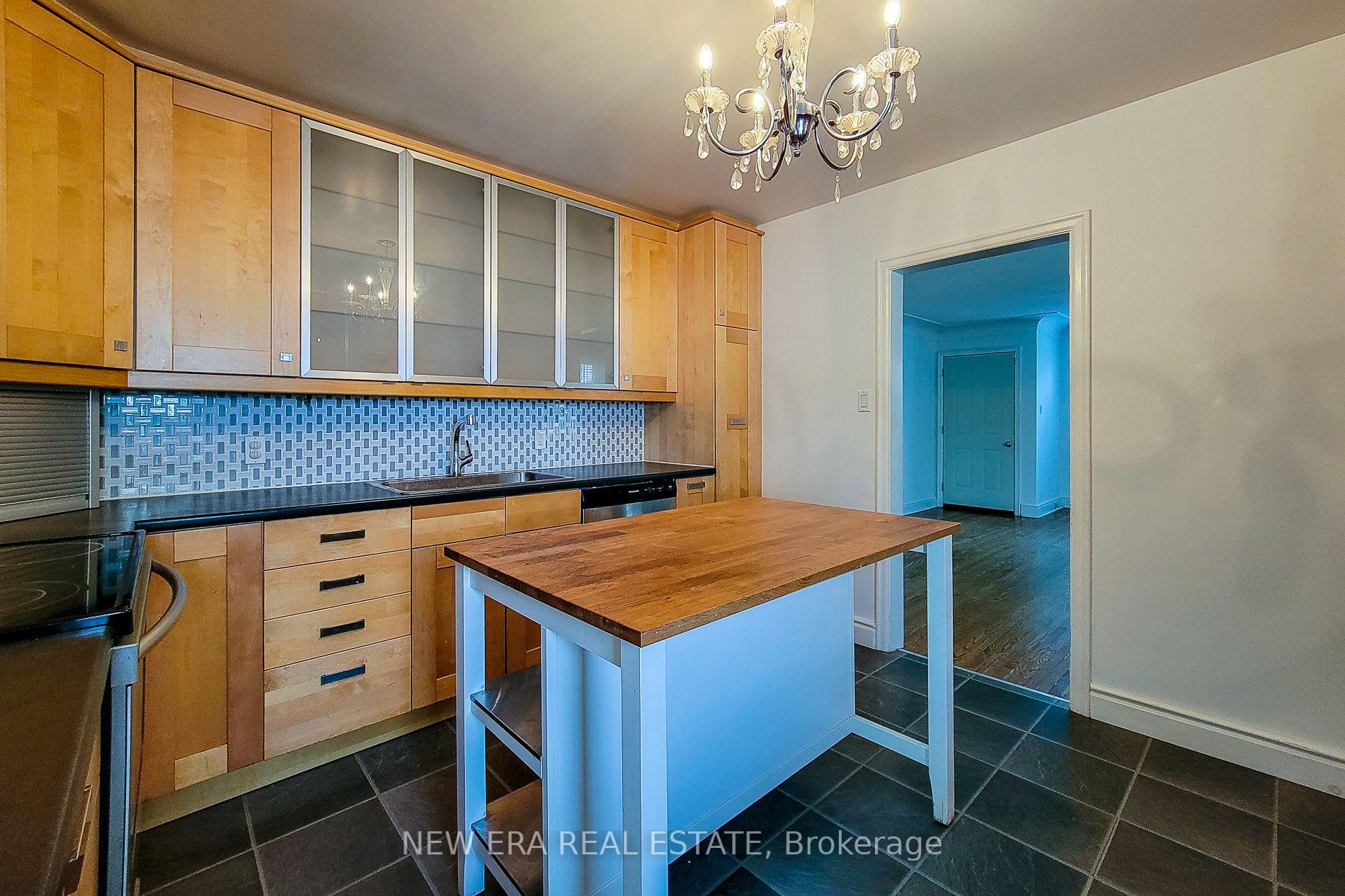 Photo 21 of 131 Erindale Avenue, Hamilton, Rosedale — HOMEH
