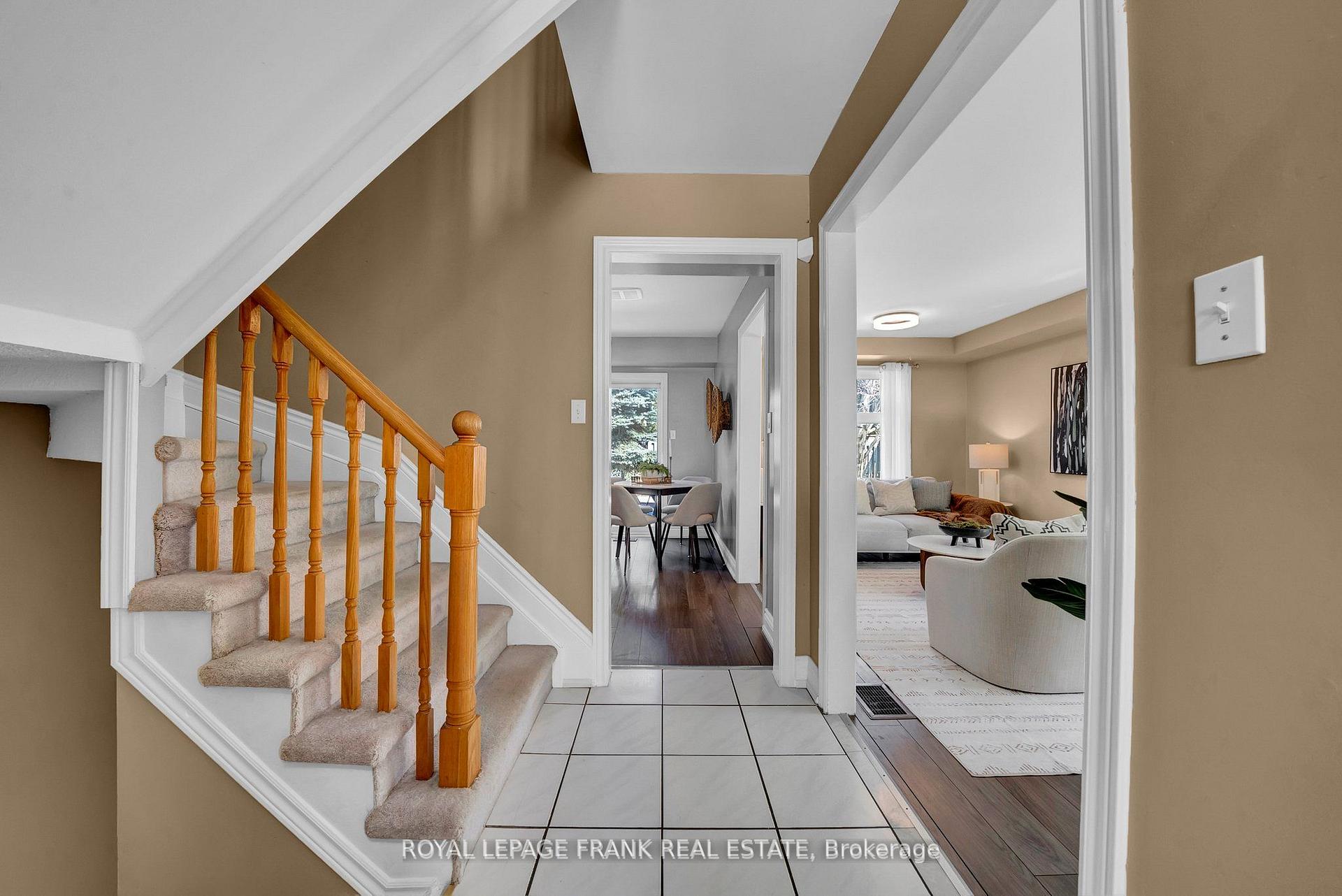 Photo 5 of 49 Hearthstone Crescent, Clarington, Courtice — HOMEH