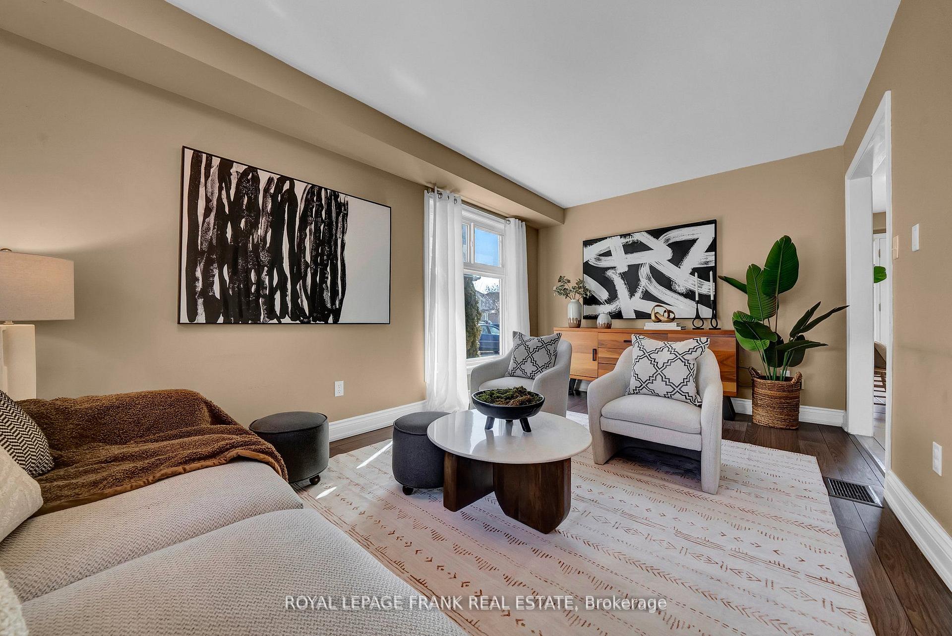 Photo 9 of 49 Hearthstone Crescent, Clarington, Courtice — HOMEH