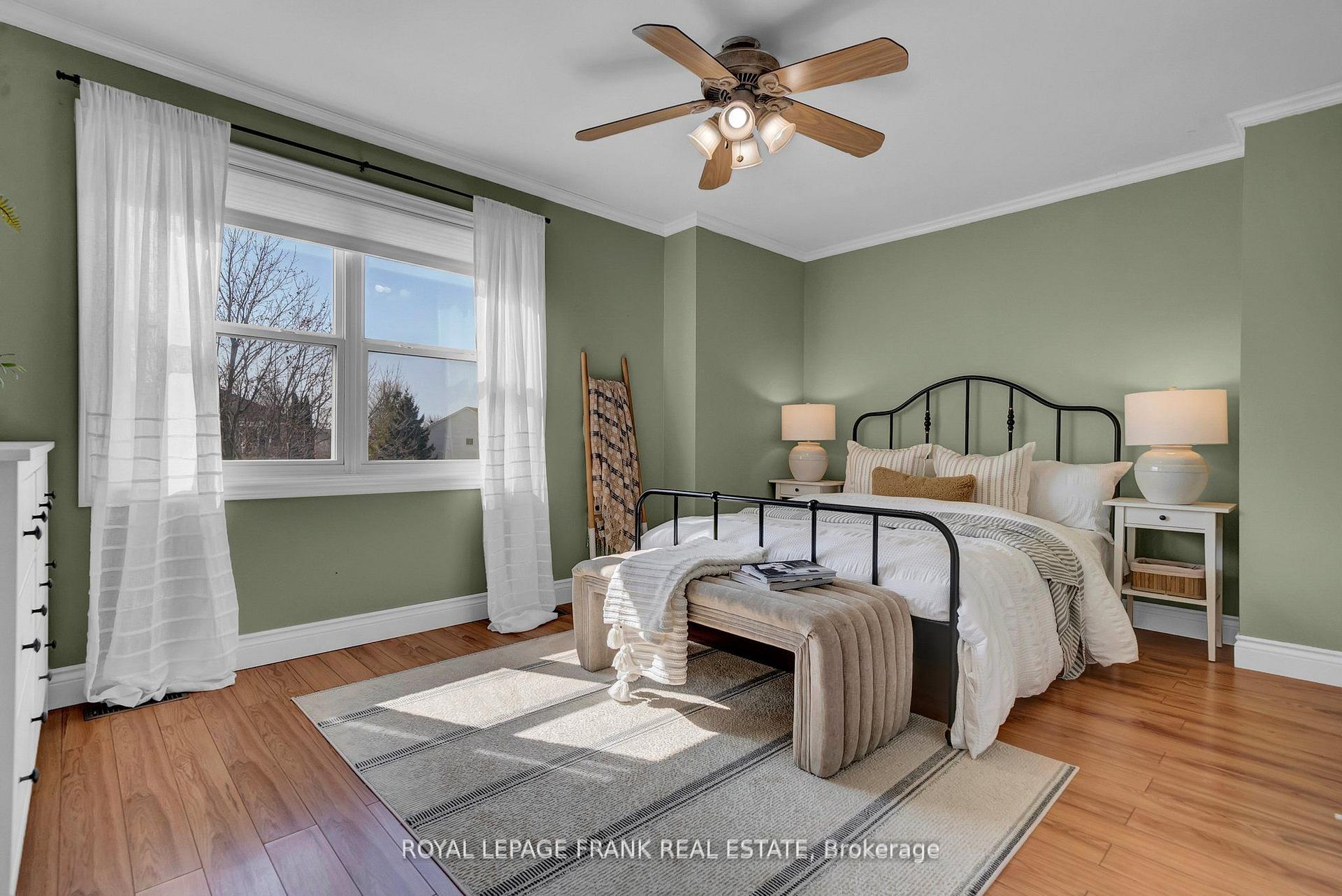 Photo 13 of 49 Hearthstone Crescent, Clarington, Courtice — HOMEH