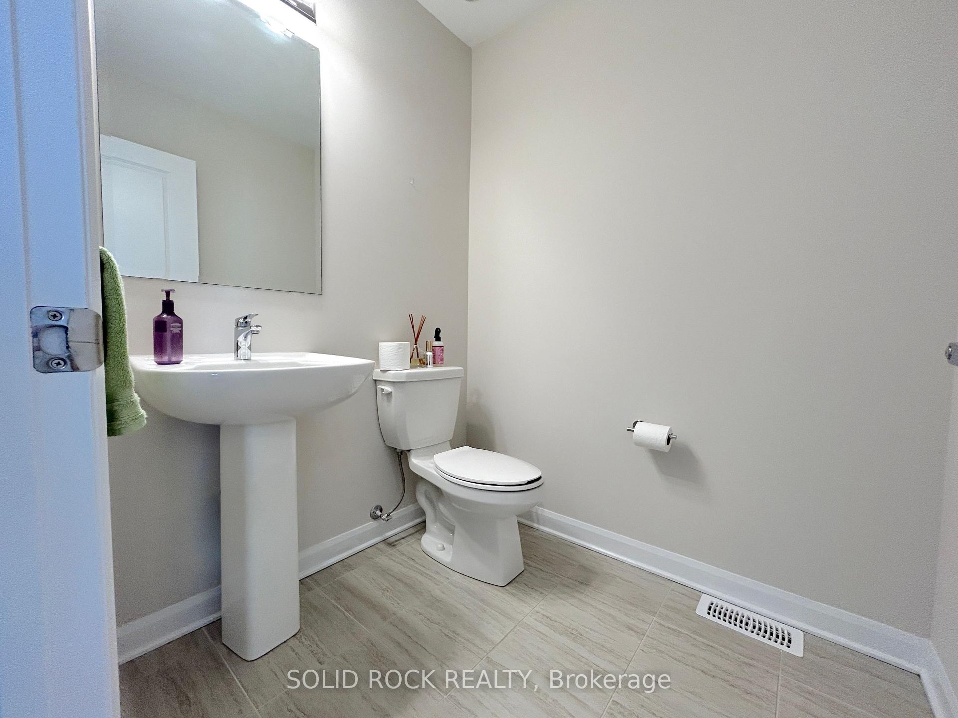 Photo 5 of 180 Chakra Street, Ottawa, Barrhaven - Heritage Park — HOMEH