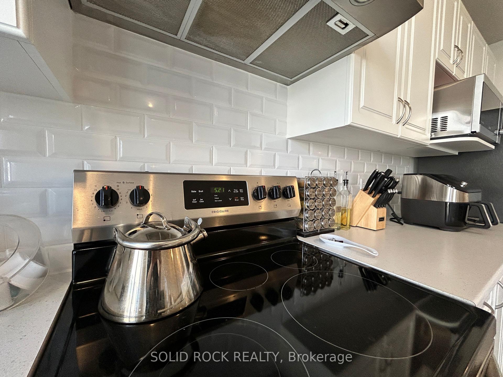 Photo 10 of 180 Chakra Street, Ottawa, Barrhaven - Heritage Park — HOMEH