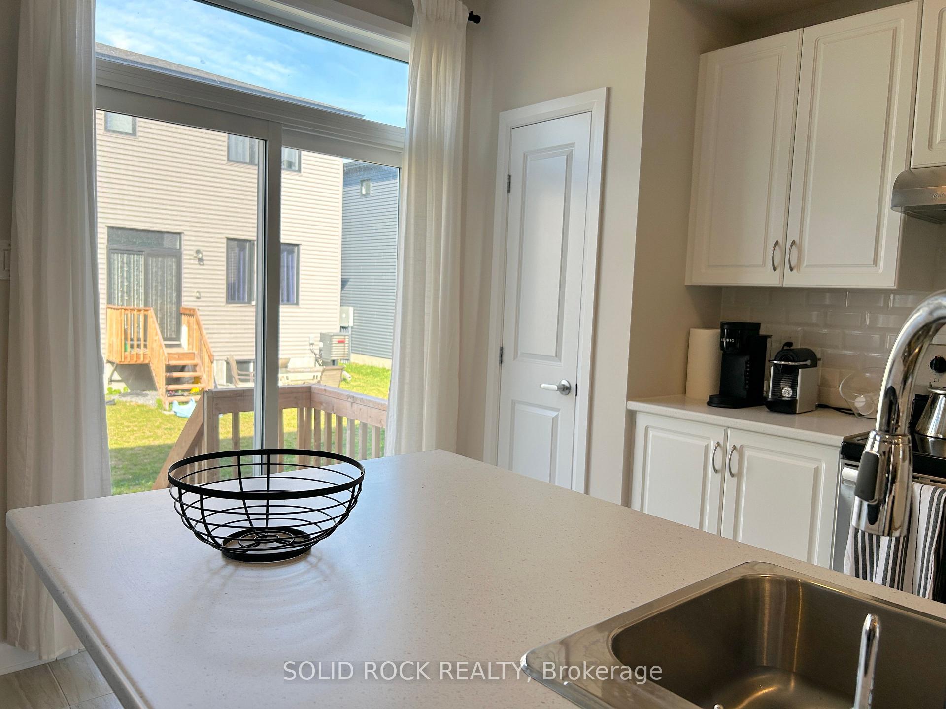 Photo 11 of 180 Chakra Street, Ottawa, Barrhaven - Heritage Park — HOMEH