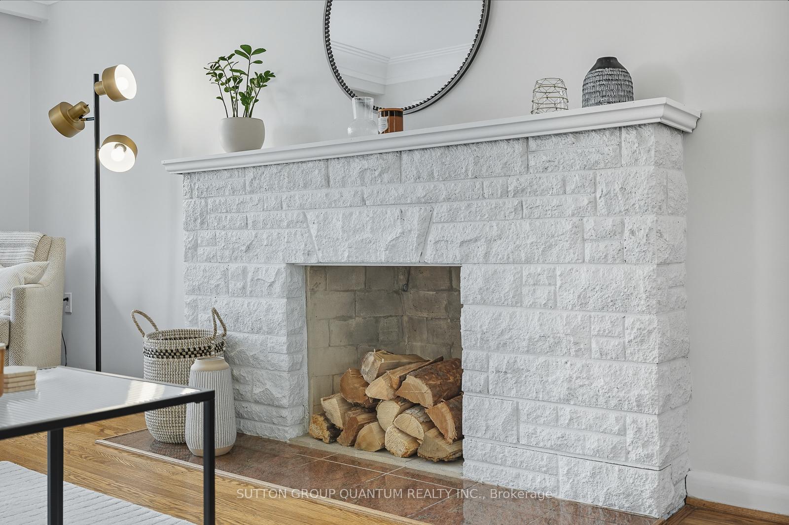 Photo 5 of 95 Pottruff Road S, Hamilton, Corman — HOMEH