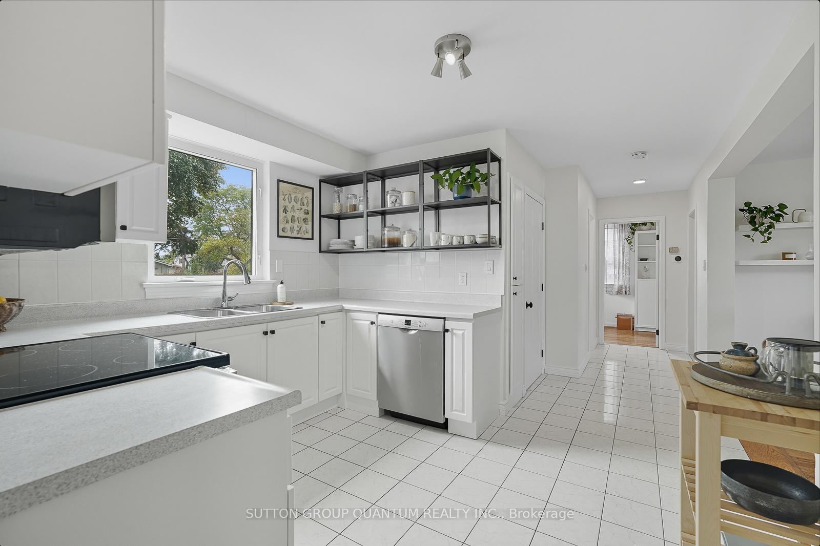 Photo 9 of 95 Pottruff Road S, Hamilton, Corman — HOMEH