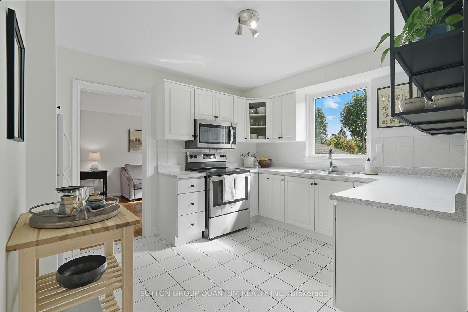 Photo 12 of 95 Pottruff Road S, Hamilton, Corman — HOMEH