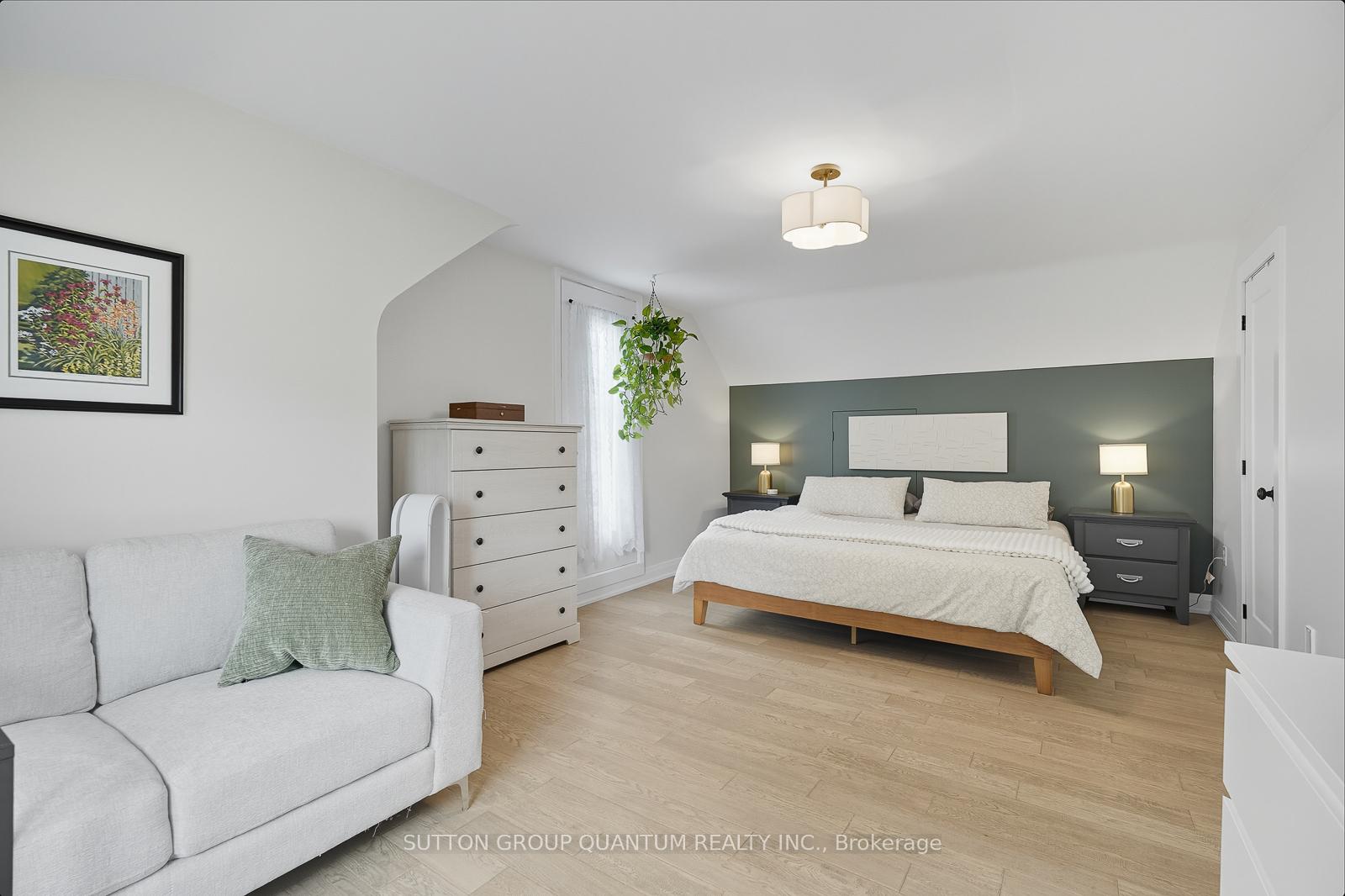 Photo 19 of 95 Pottruff Road S, Hamilton, Corman — HOMEH