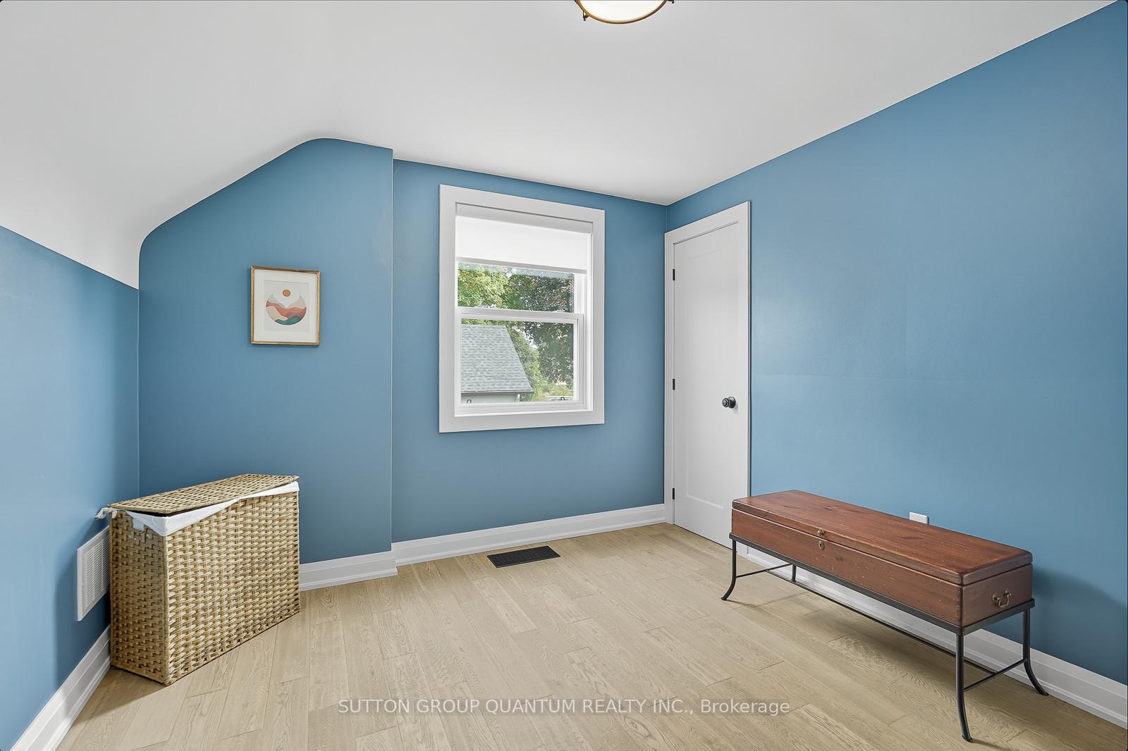 Photo 21 of 95 Pottruff Road S, Hamilton, Corman — HOMEH