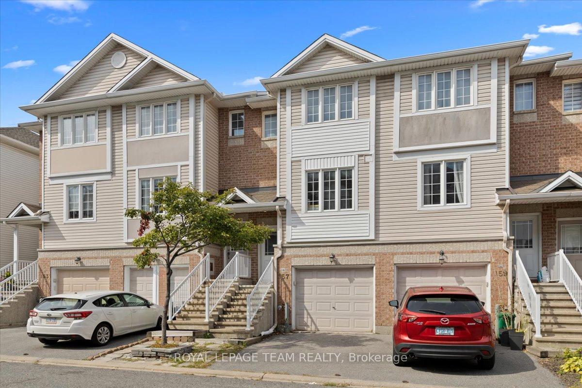 Photo 1 of 157 Fordham Private, Ottawa, Central Park — HOMEH