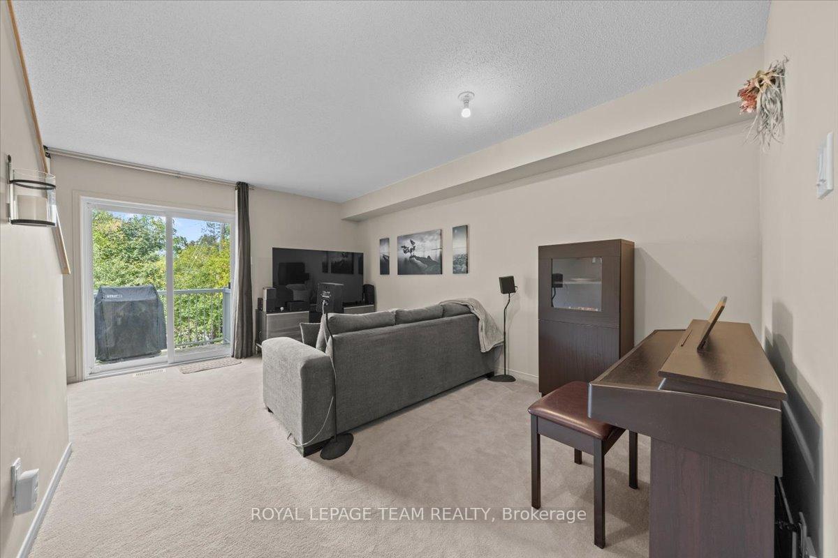 Photo 4 of 157 Fordham Private, Ottawa, Central Park — HOMEH