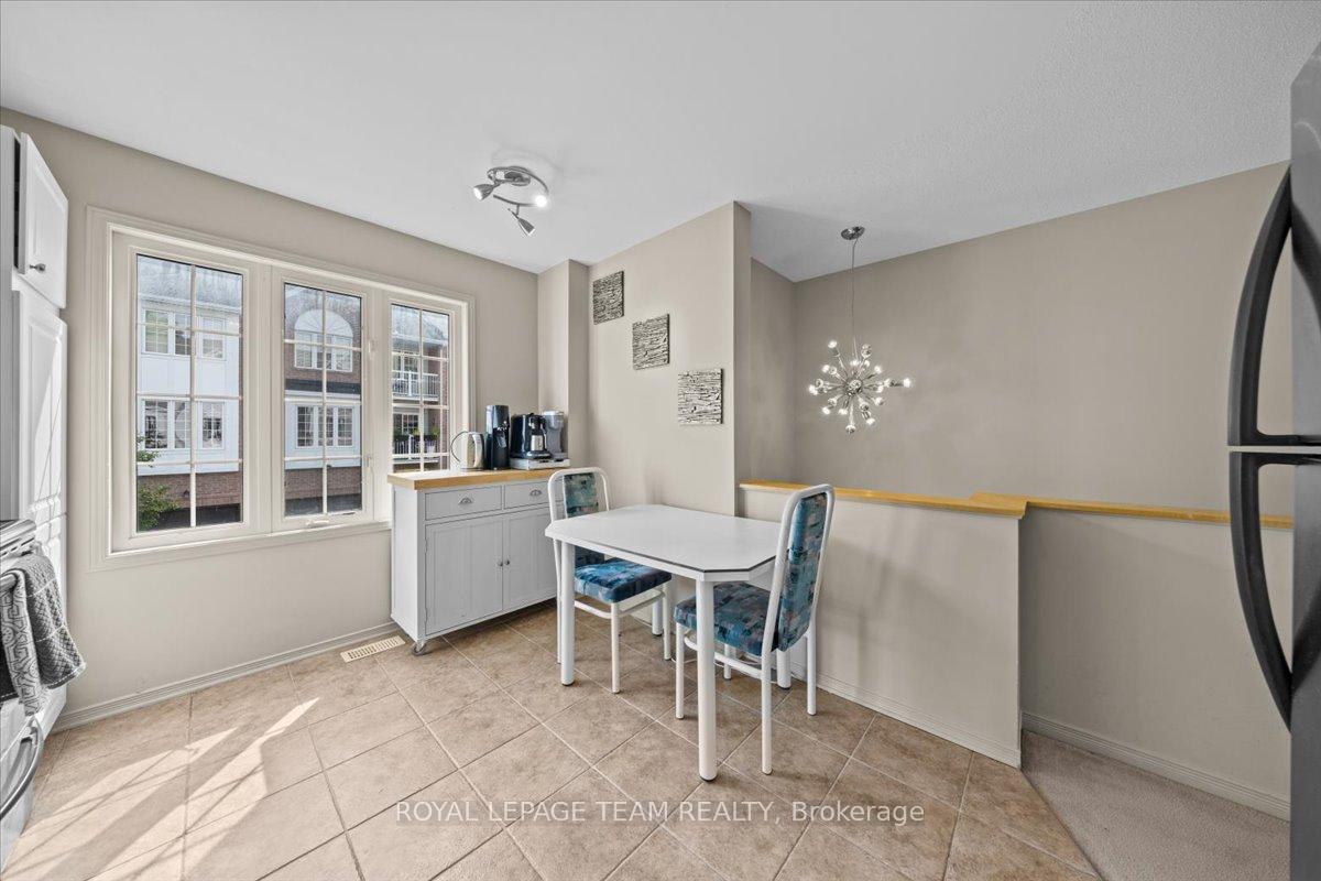 Photo 12 of 157 Fordham Private, Ottawa, Central Park — HOMEH