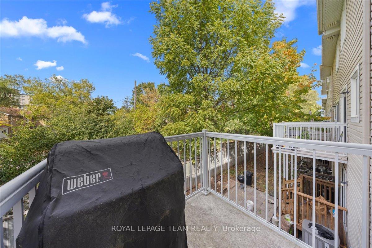 Photo 17 of 157 Fordham Private, Ottawa, Central Park — HOMEH
