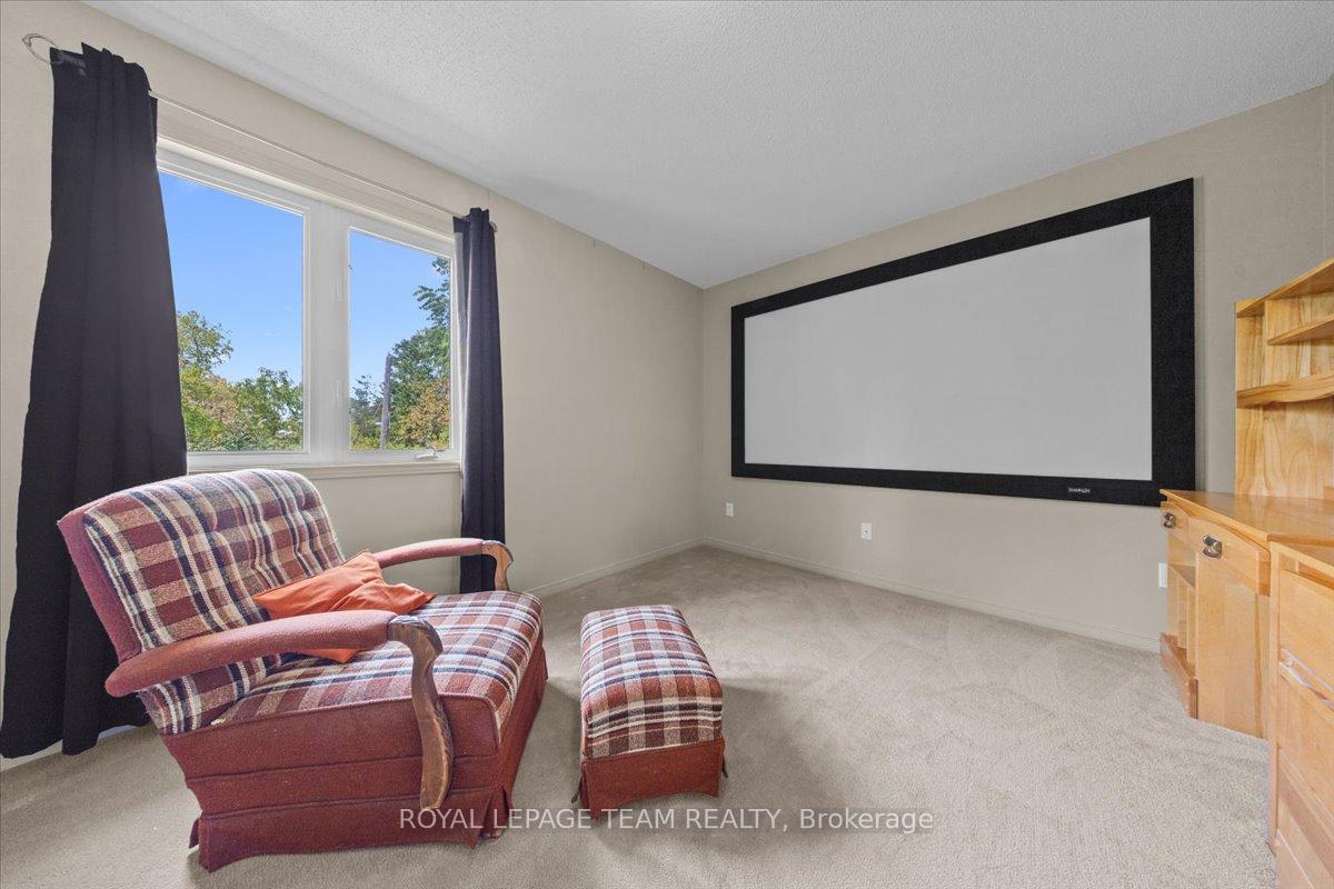Photo 15 of 157 Fordham Private, Ottawa, Central Park — HOMEH