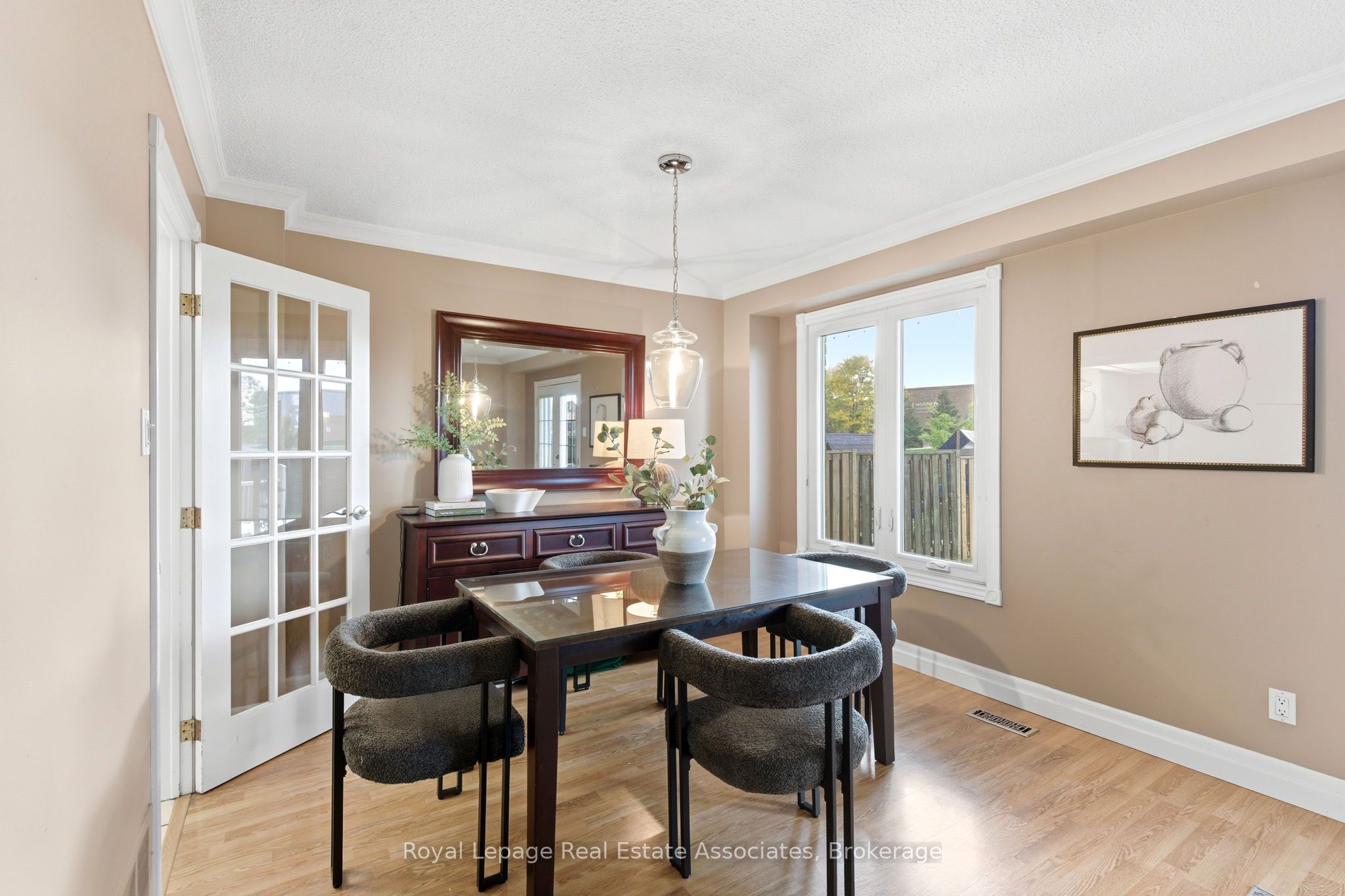 Photo 45 of 60 Newbridge Crescent, Brampton, Westgate — HOMEH