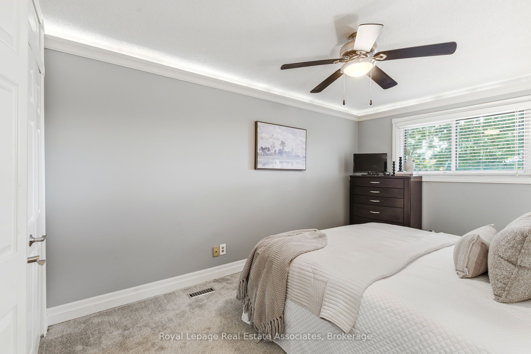 Photo 59 of 60 Newbridge Crescent, Brampton, Westgate — HOMEH